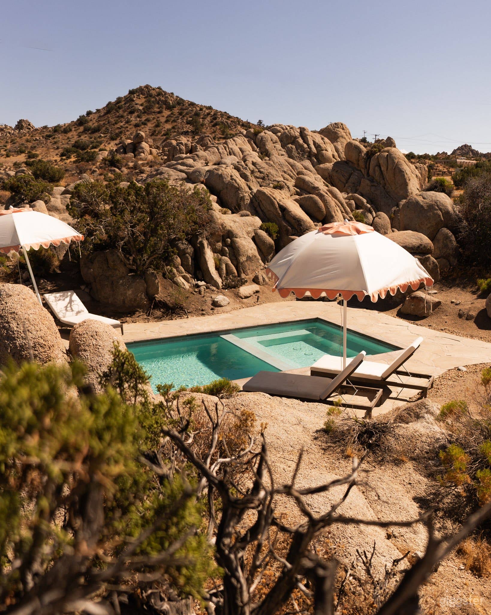 Lux Outdoor Pool - Joshua Tree Spanish Hacienda Photo 2