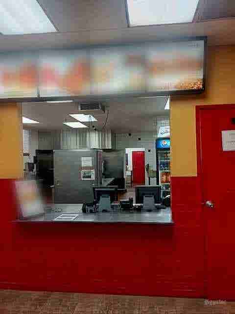 Perfect for Filming Pizza Restaurant in Pomona Photo 2
