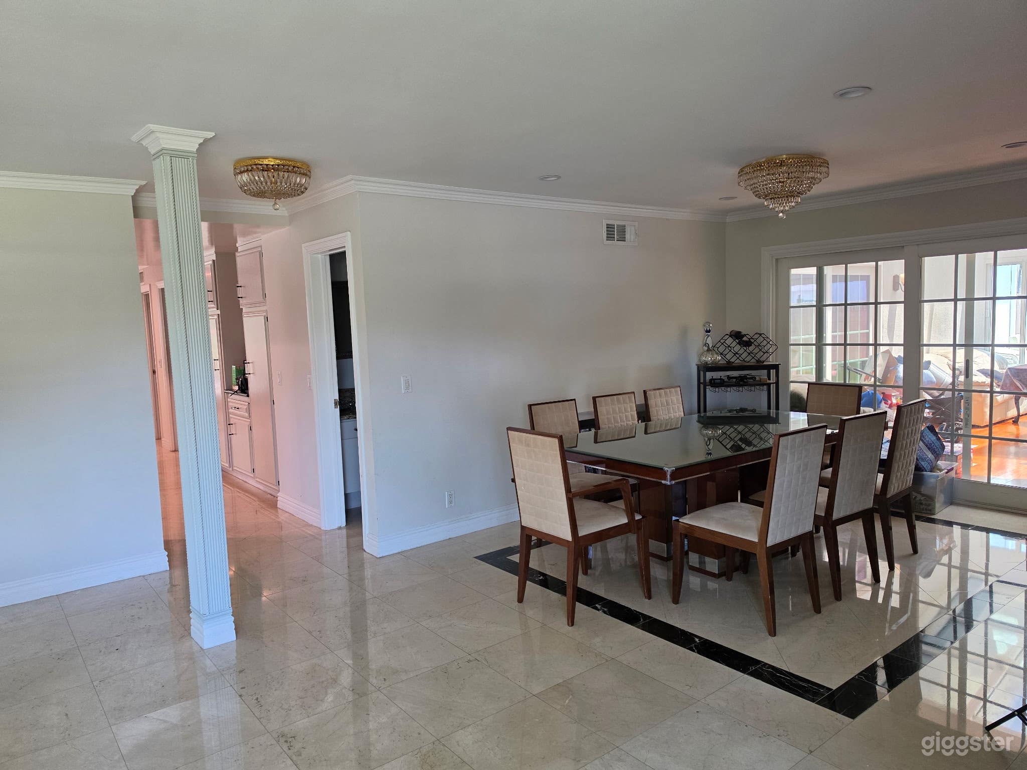 Million dollar home w Grand Piano Photo 4