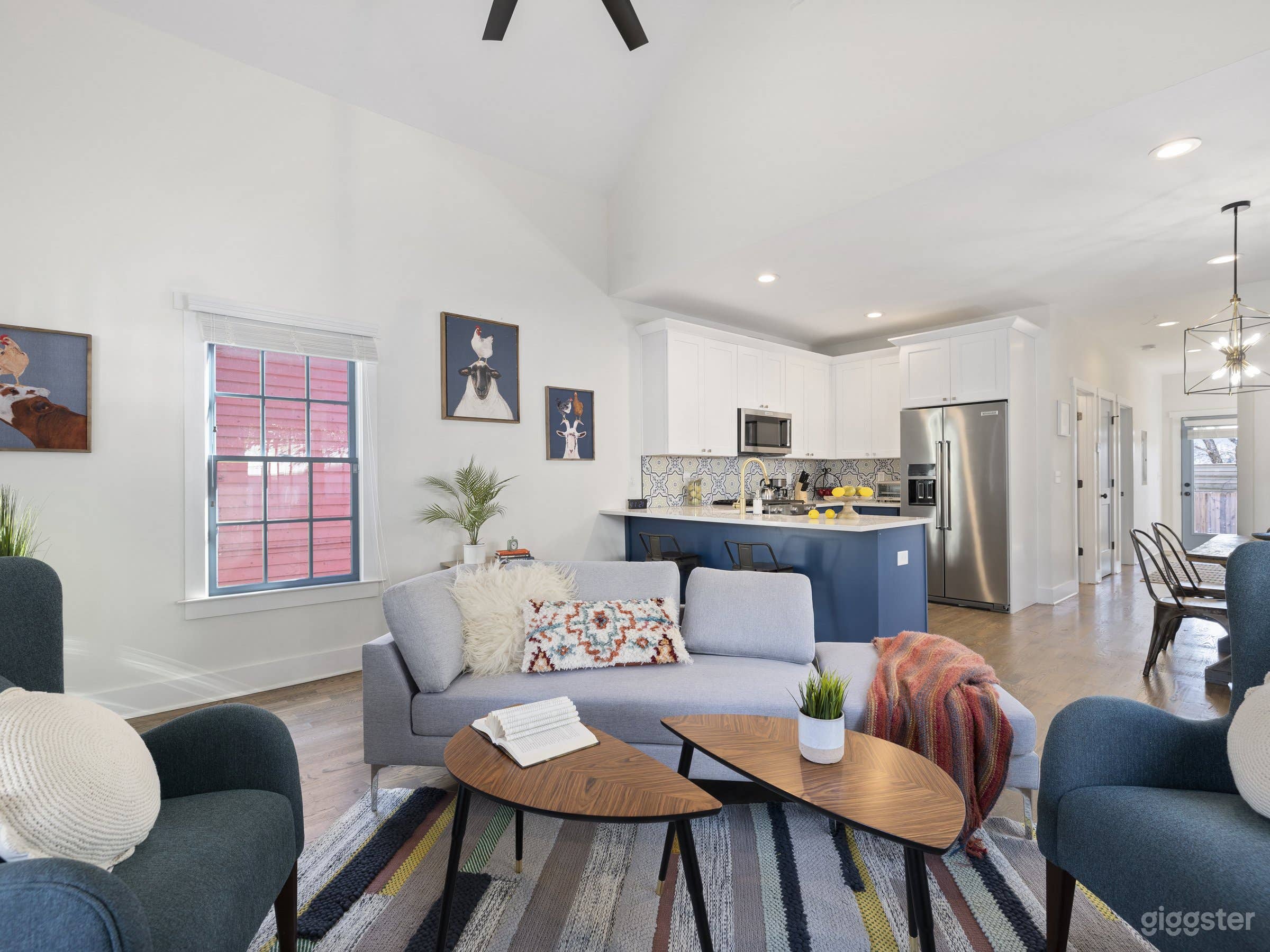 Holland's Hideaway | High-end Renovated Home Photo 4