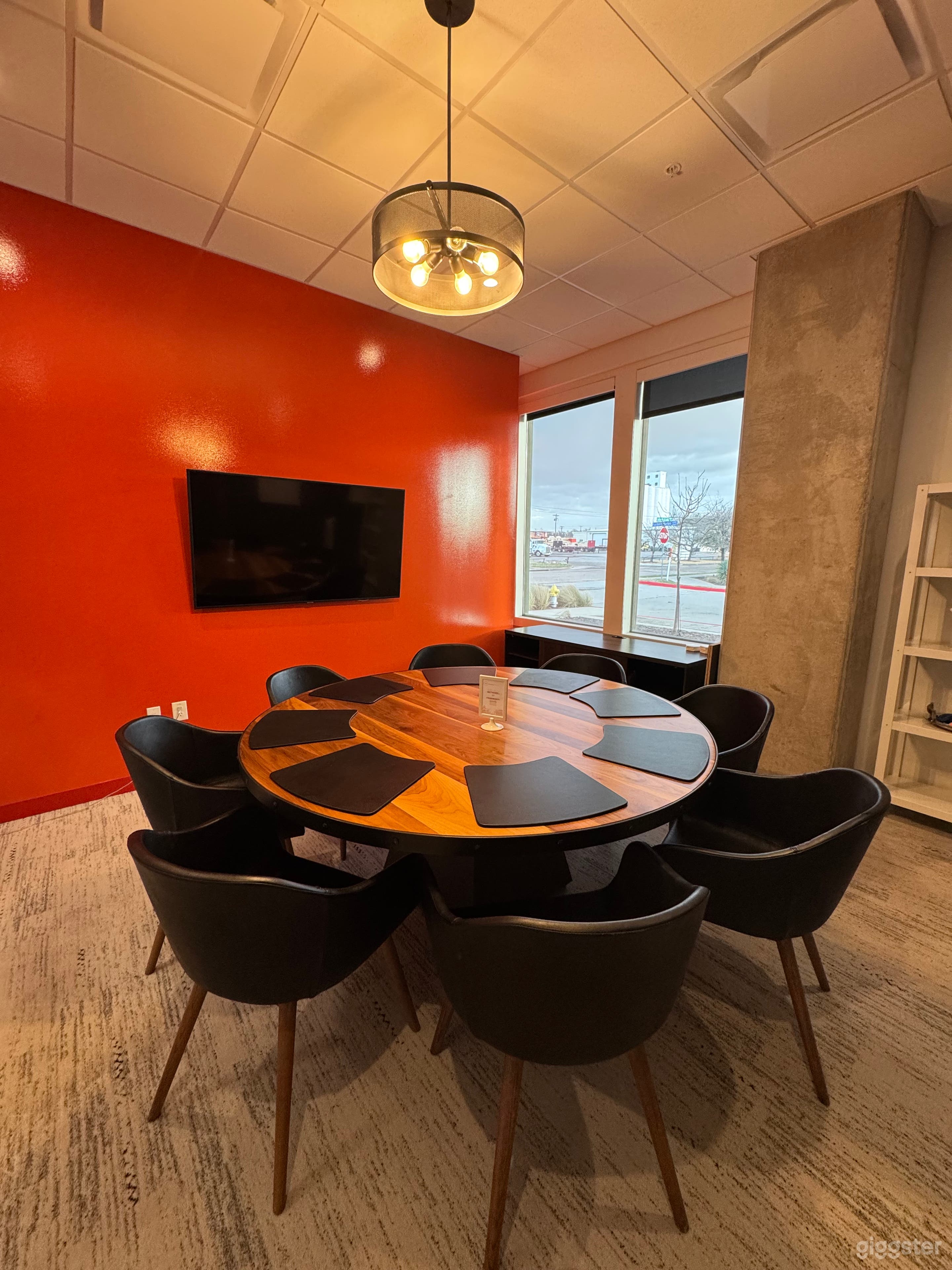 Frisco Square Room Photo 1