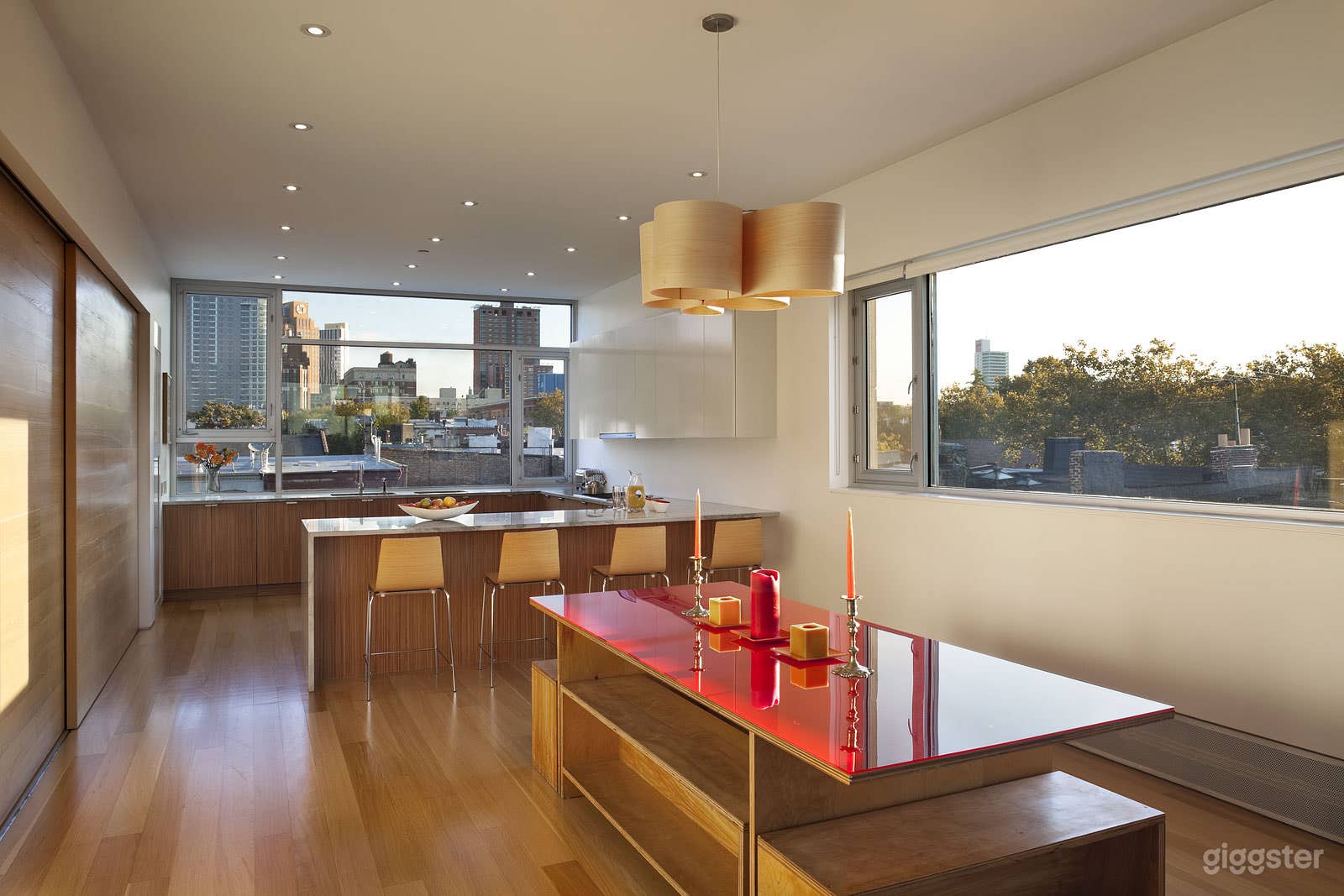 Modern open loft duplex in brownstone Brooklyn Photo 2