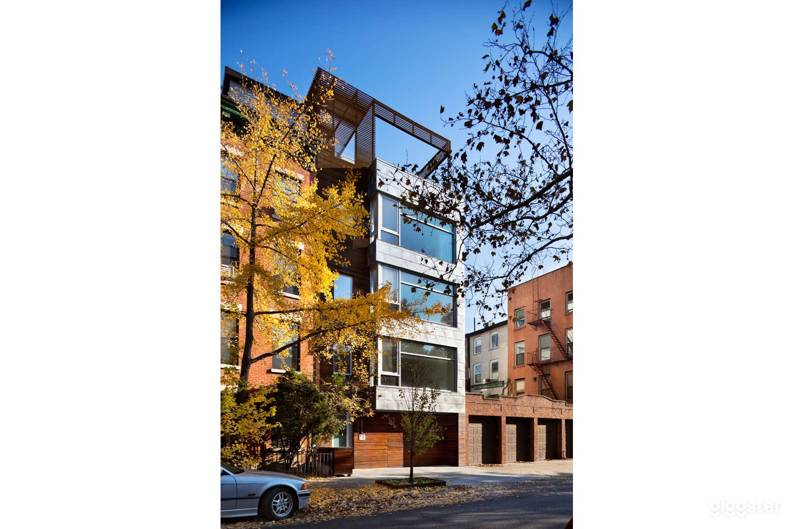 Modern open loft duplex in brownstone Brooklyn Photo 1