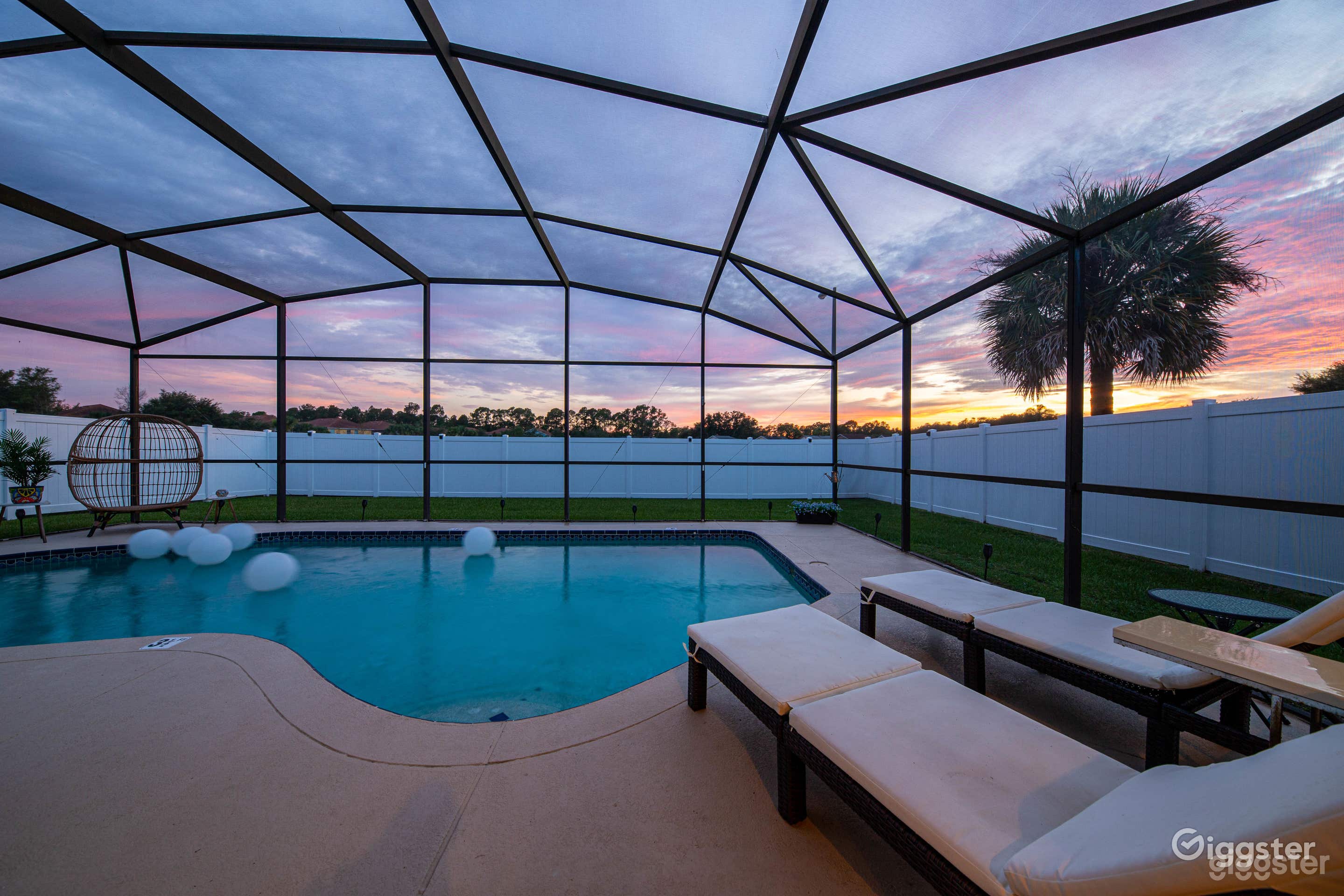 Glow up Party Private Pool Photo 2