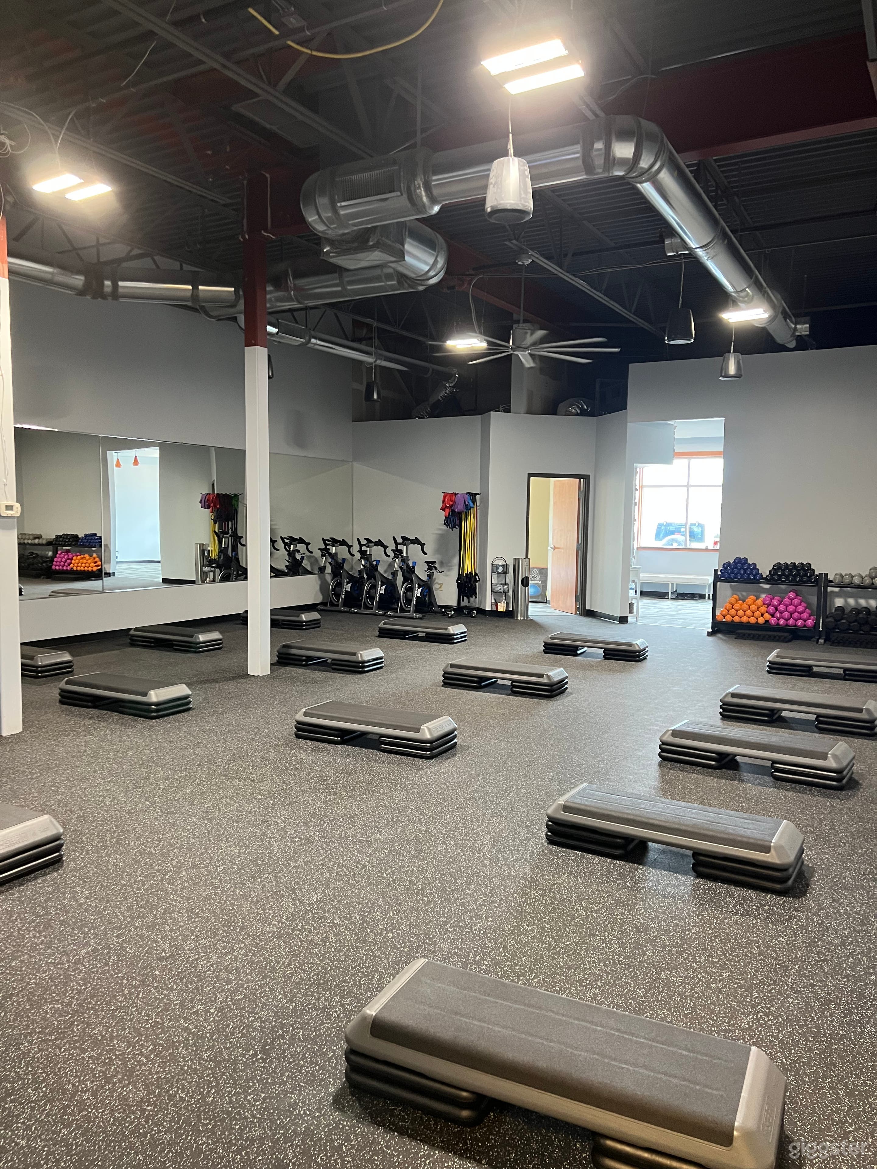 Large Open Concept Fitness Studio Rent this location on Giggster