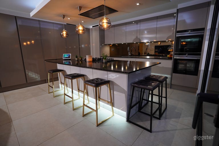  Modern open plan warm inviting home 