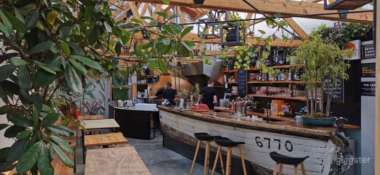  Restaurante y Bar de Pizza al Horno de Leña 