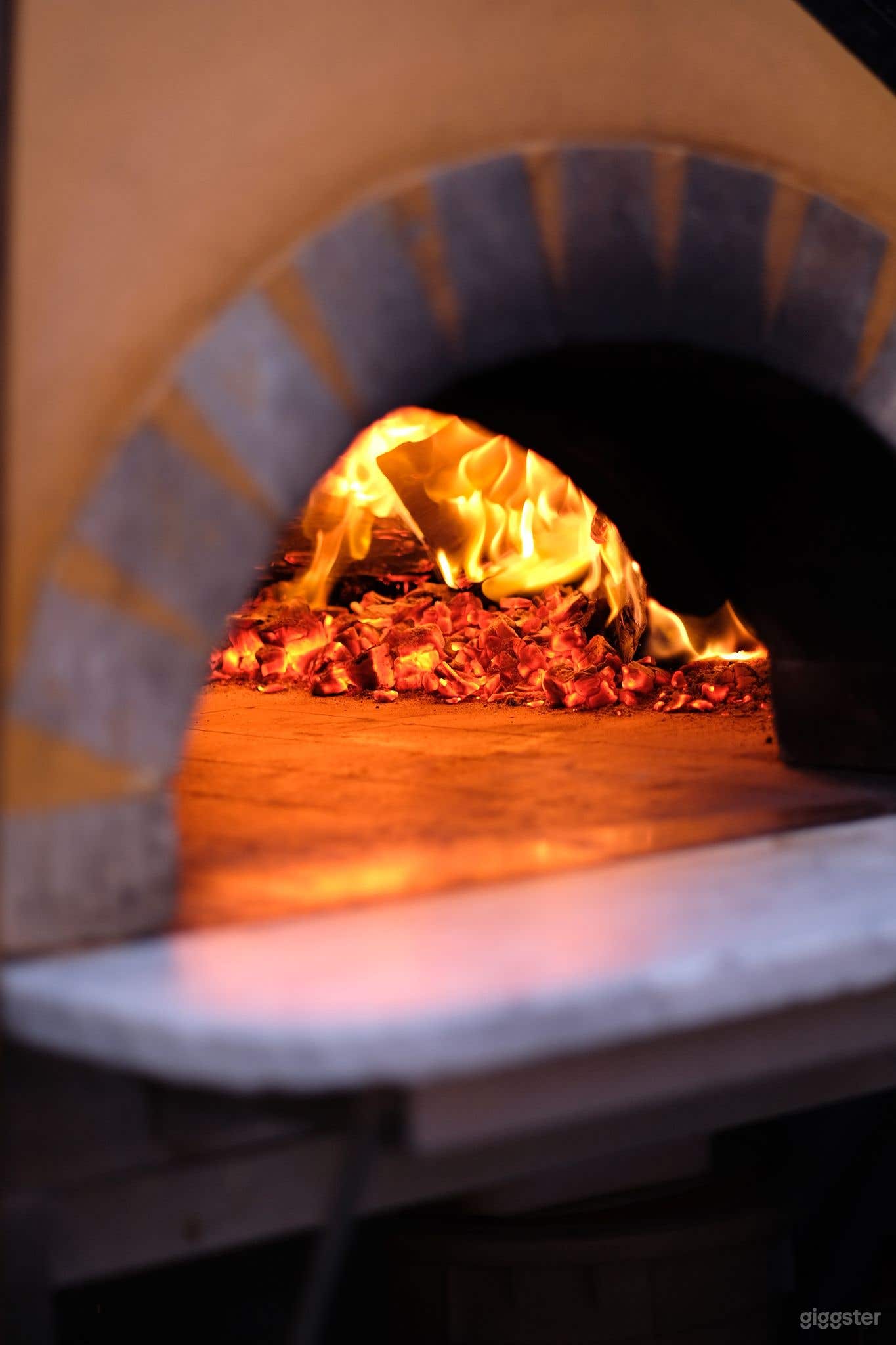 Woodfired Pizza Restaurant and Bar Photo 2