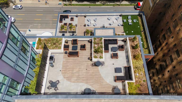  Premium Event Lounge W/Rooftop Terrace 
