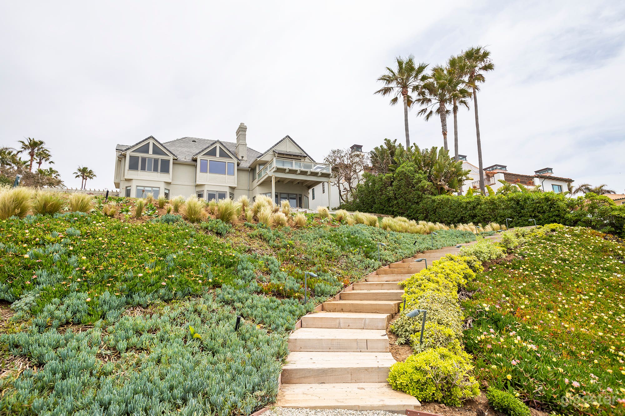 Pacific Castle Photo 3