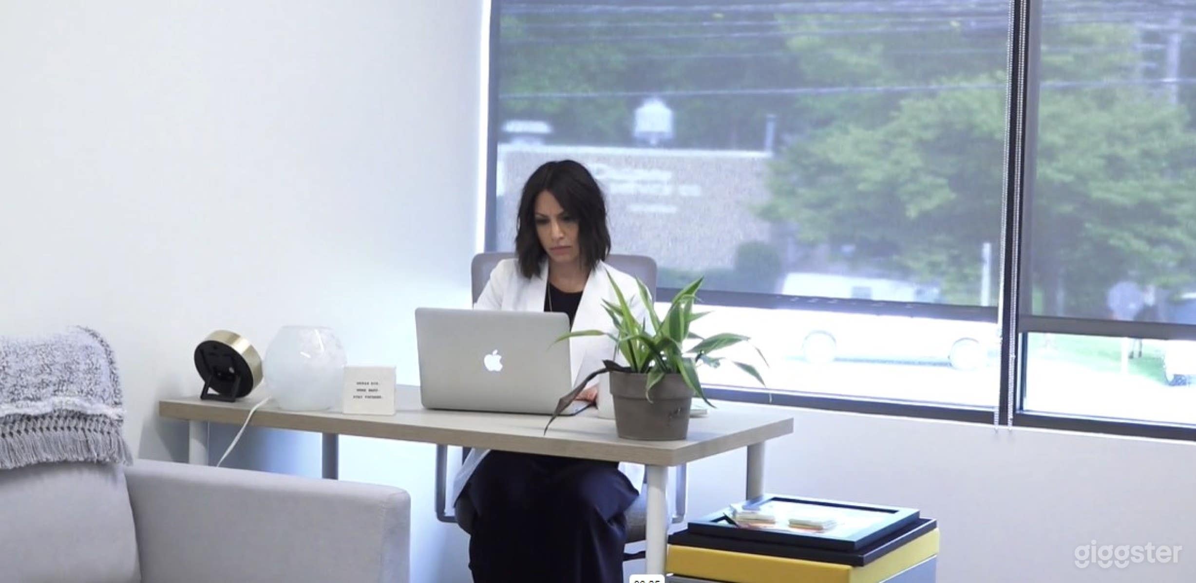 Collaborative  Small Office Space  Photo 3