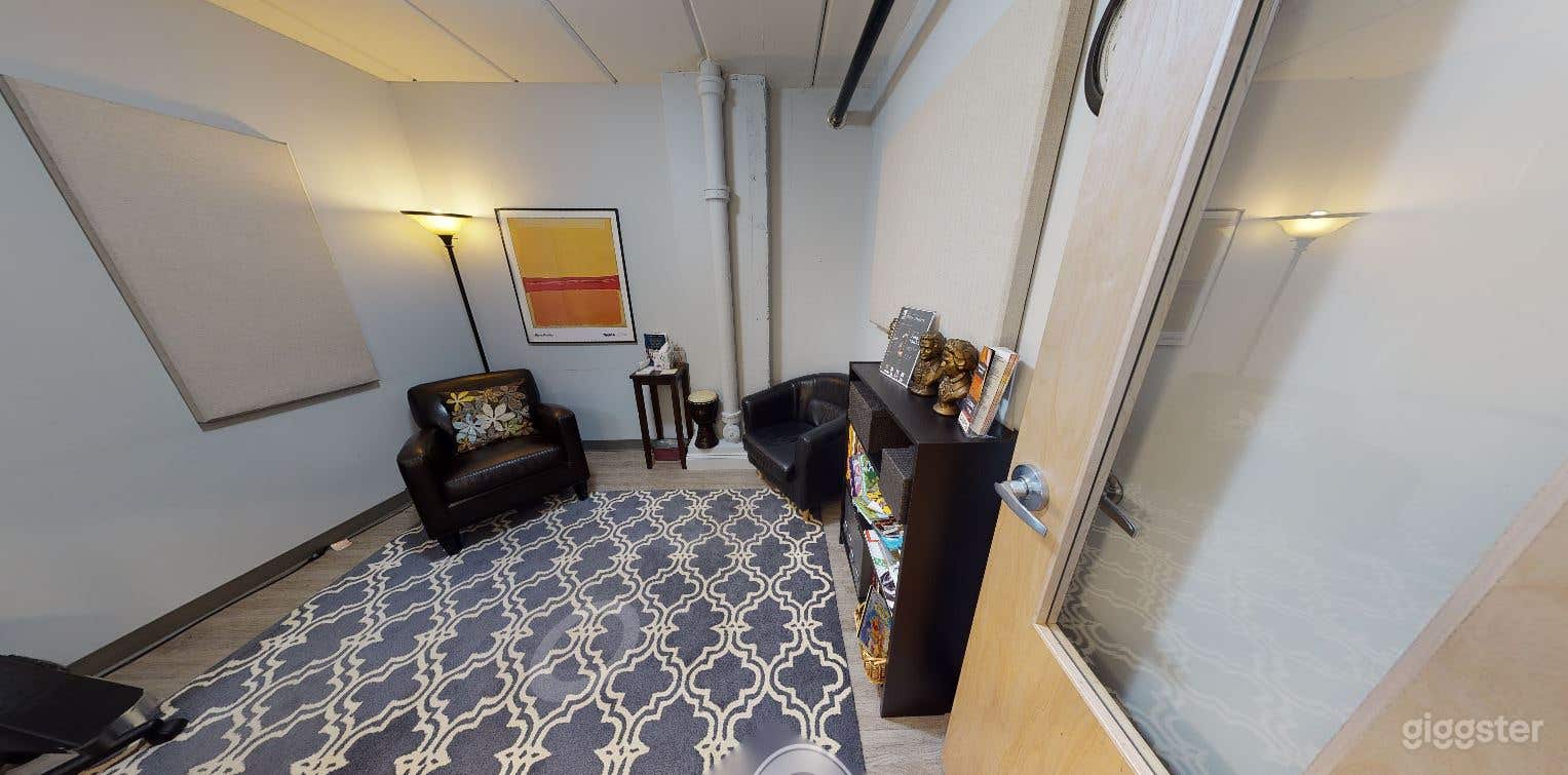 Music Teaching Room 8 Photo 2