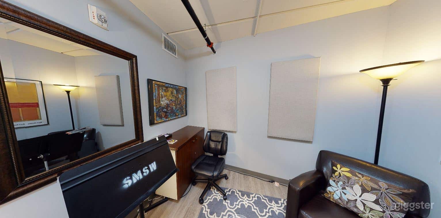 Music Teaching Room 8 Photo 3