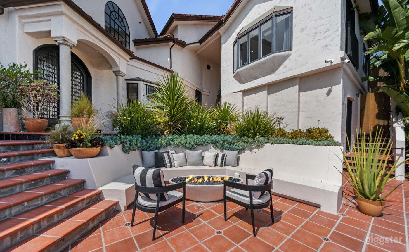  CONTEMPORARY BIRD STREES VILLA BIRD/POOL Photo 4