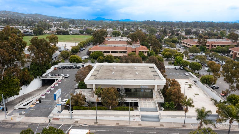  41,000 Sq Ft Film-Ready Underground Parking Garage & Office 
