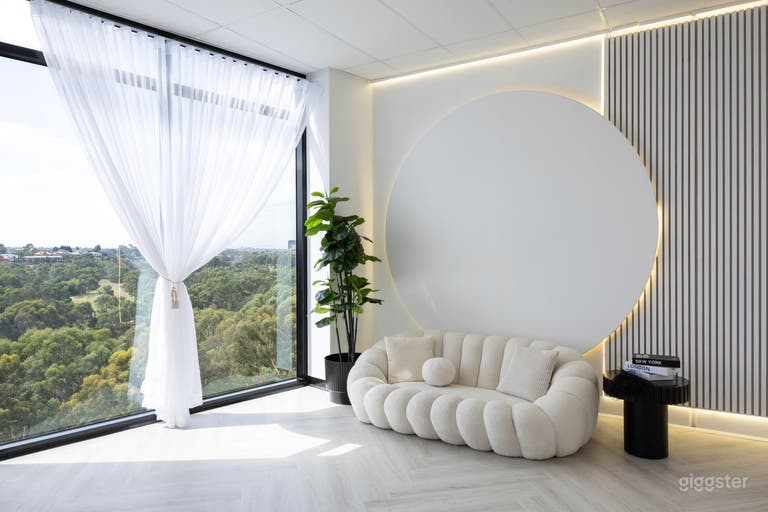  Estudio todo en uno con luz natural soñadora en Braybrook. 