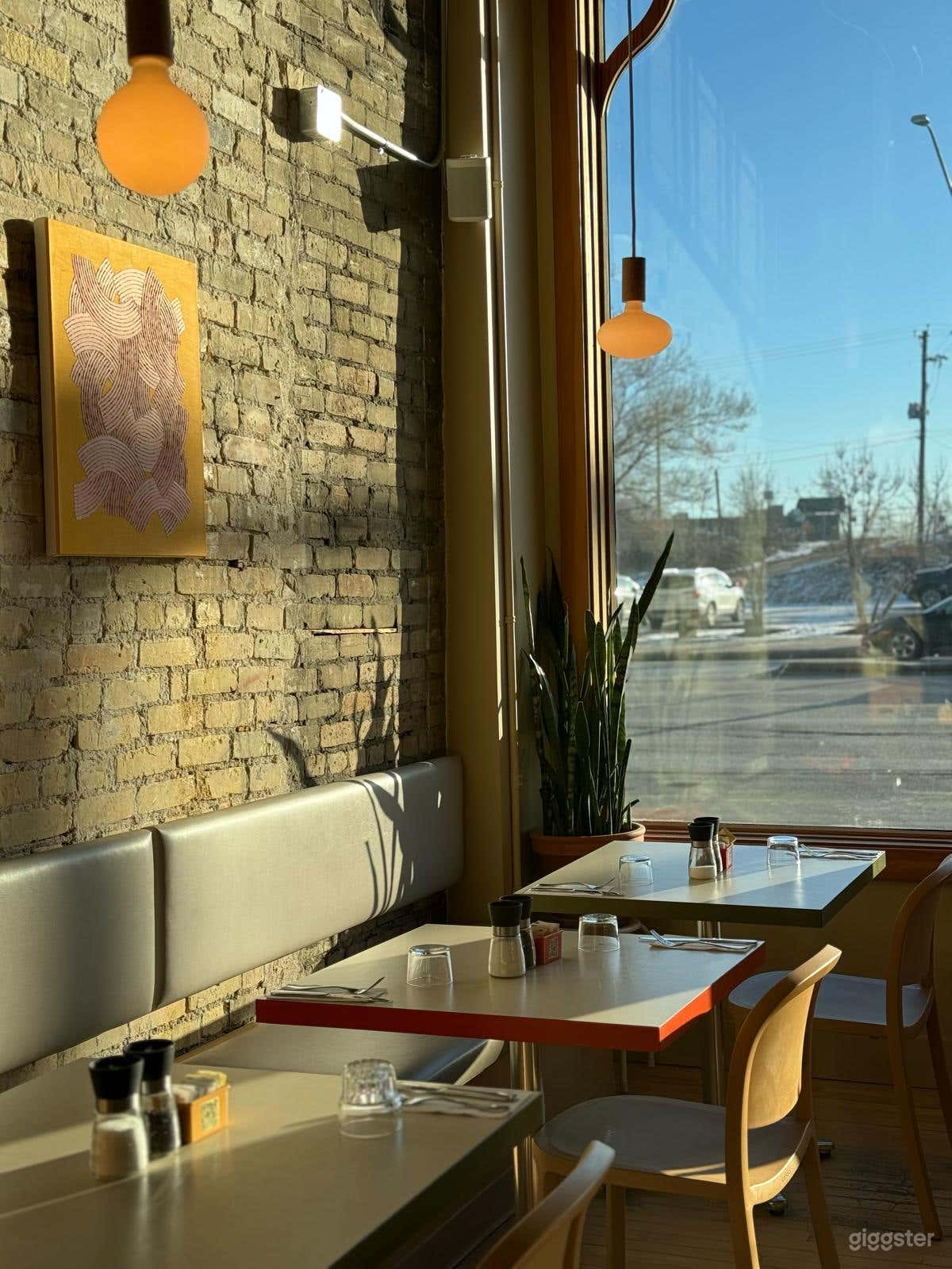 1880's beautiful brick cafe Photo 3