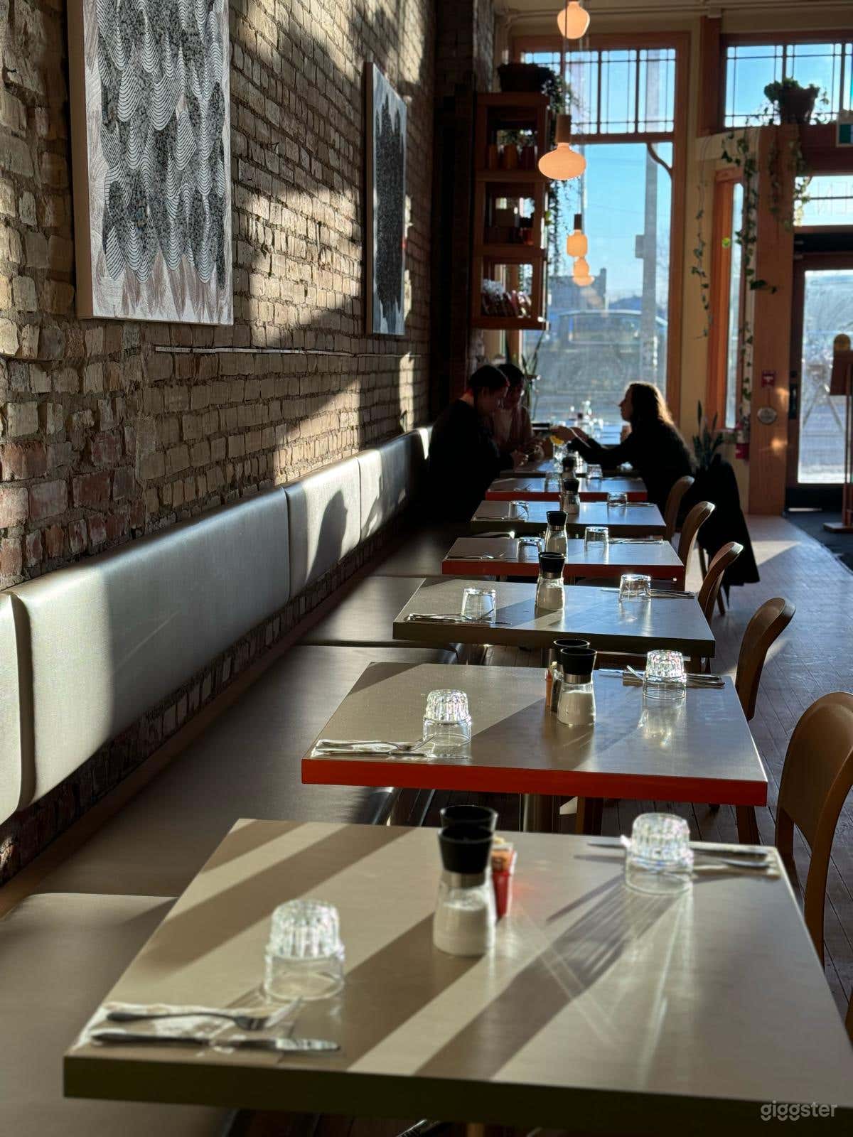 1880's beautiful brick cafe Photo 2