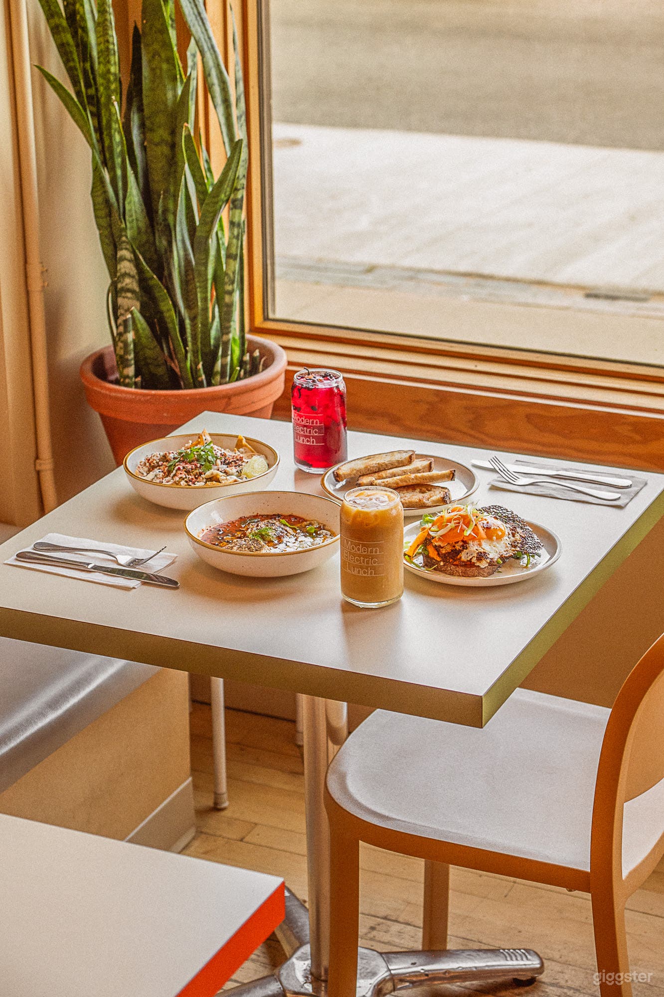 1880's beautiful brick cafe Photo 1