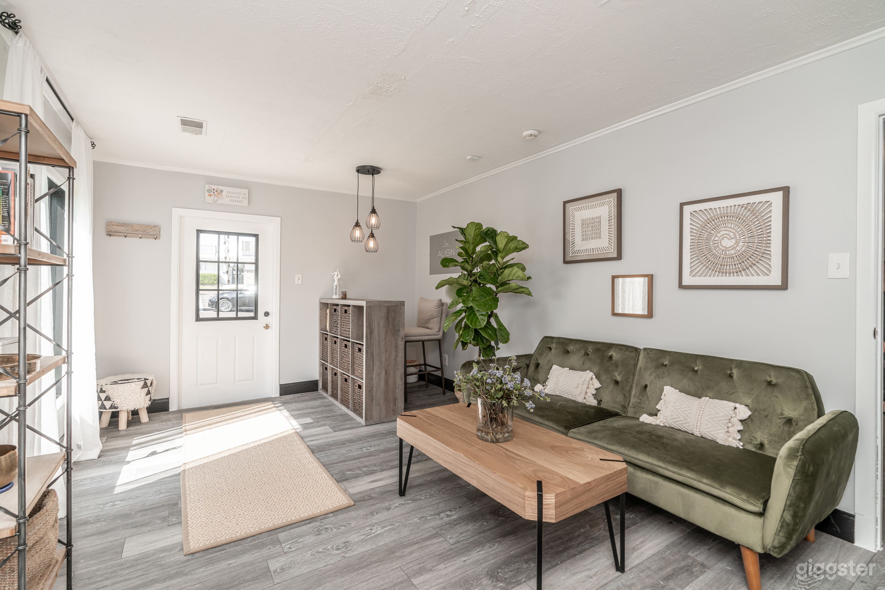 Unique Farm House Event Venue Photo 3