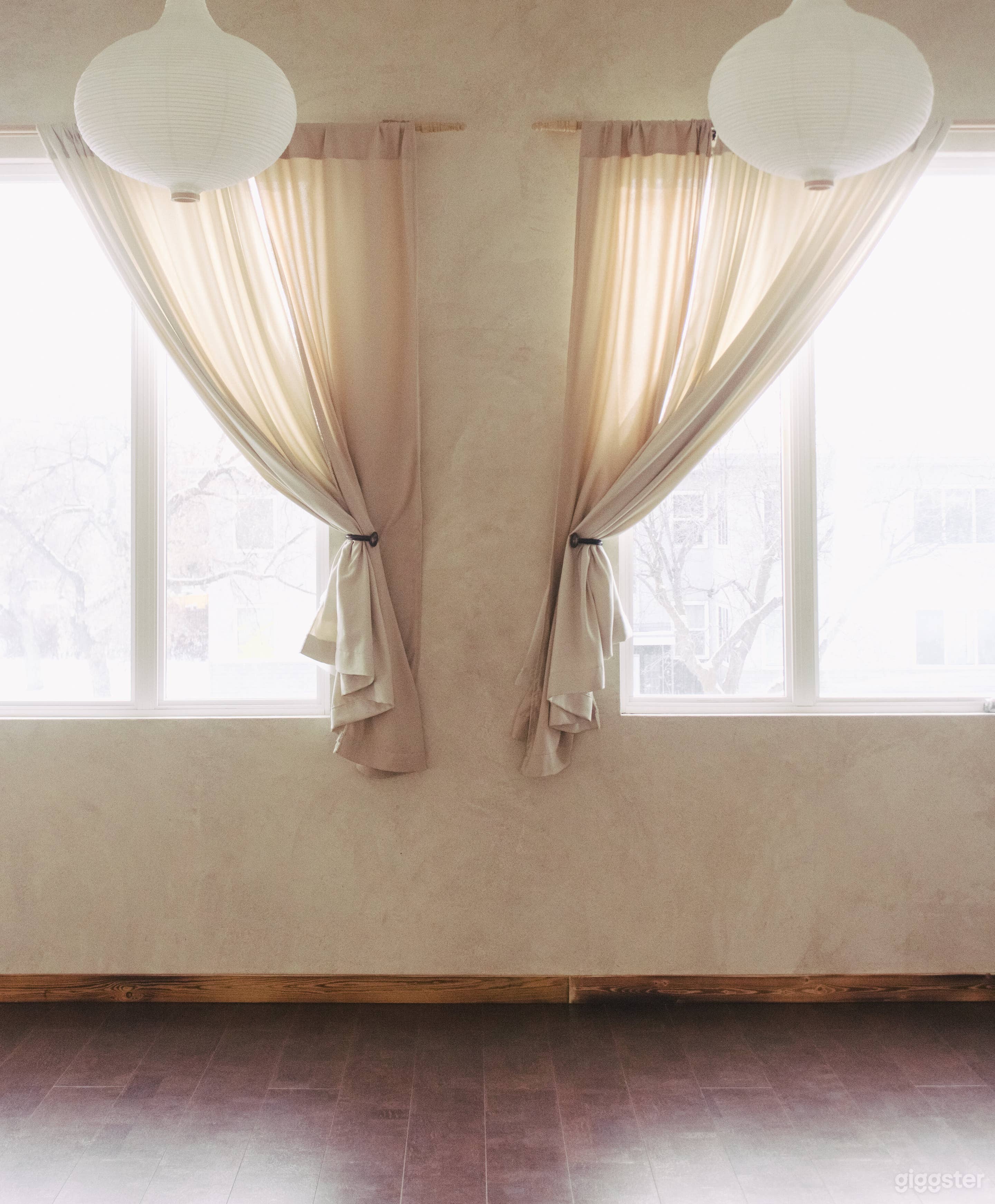 Natural Light Studio Space Photo 3