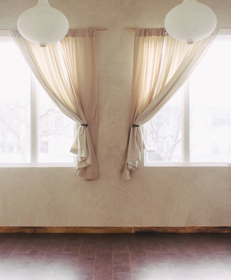  Natural Light Studio Space 