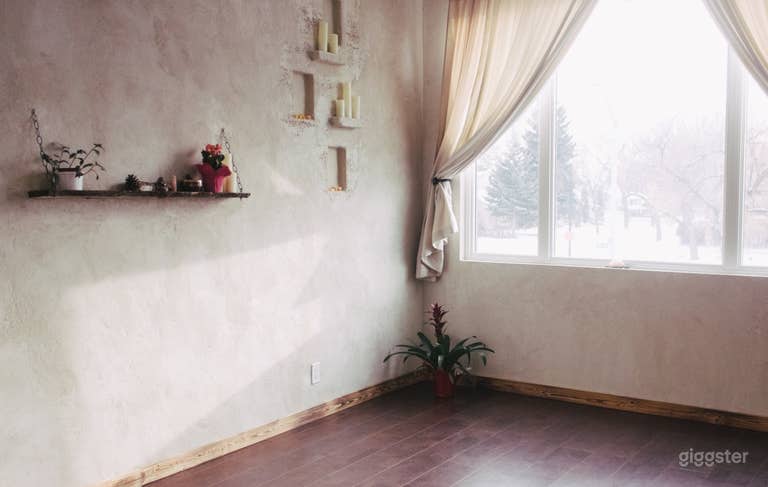  Natural Light Studio Space 