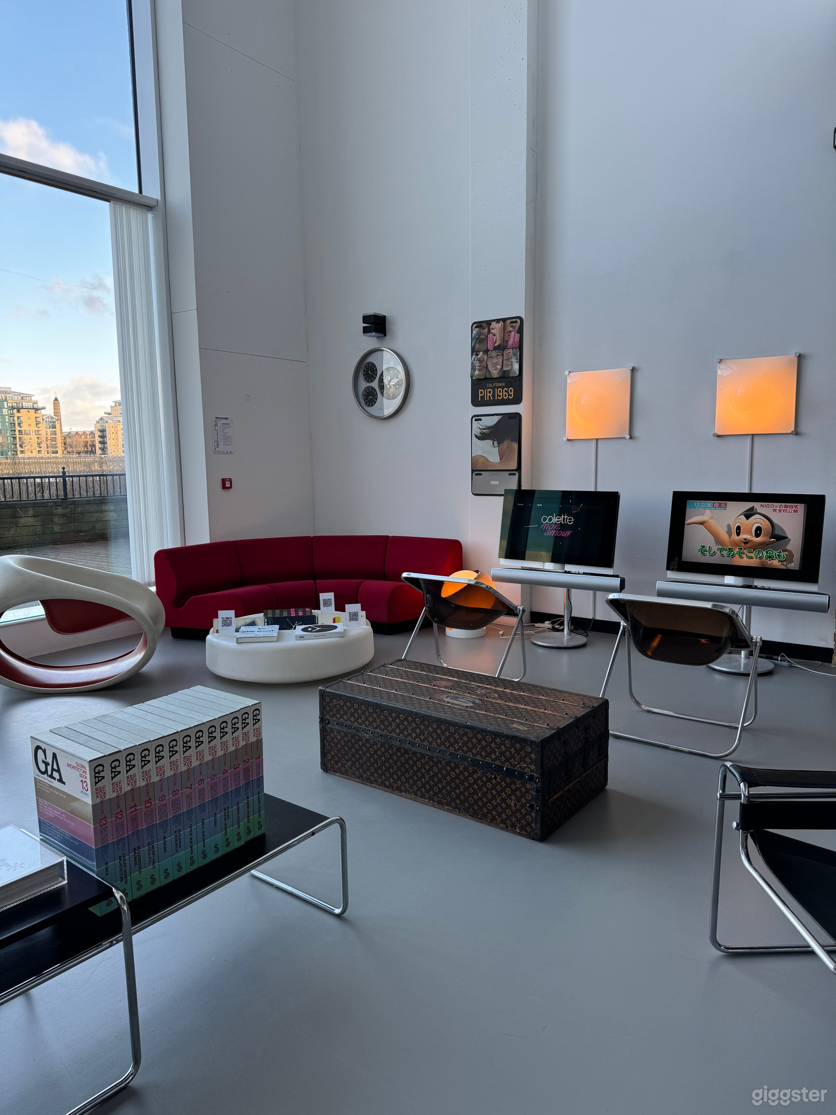 Time &amp; space: Atelier - Natural Light Studio Photo 1