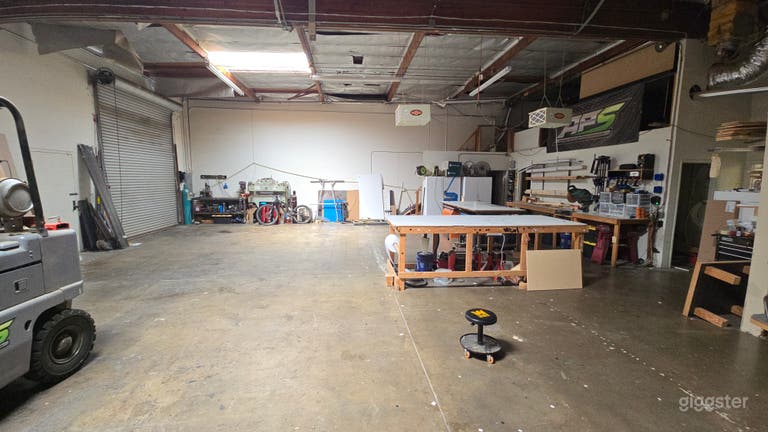  3400sf Industrial Warehouse with Offices and Onsite Parking 