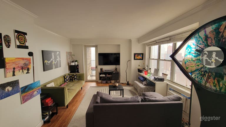  Unique & Artsy Apartment with a VIEW in Manhattan! 