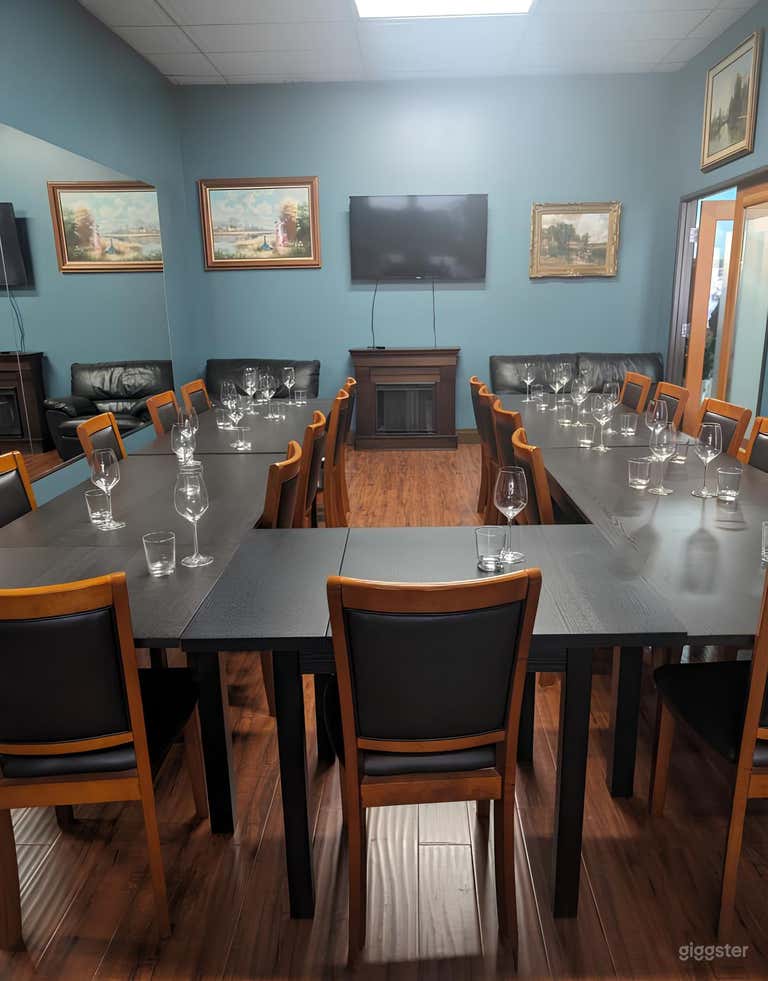  Private Meeting Room 