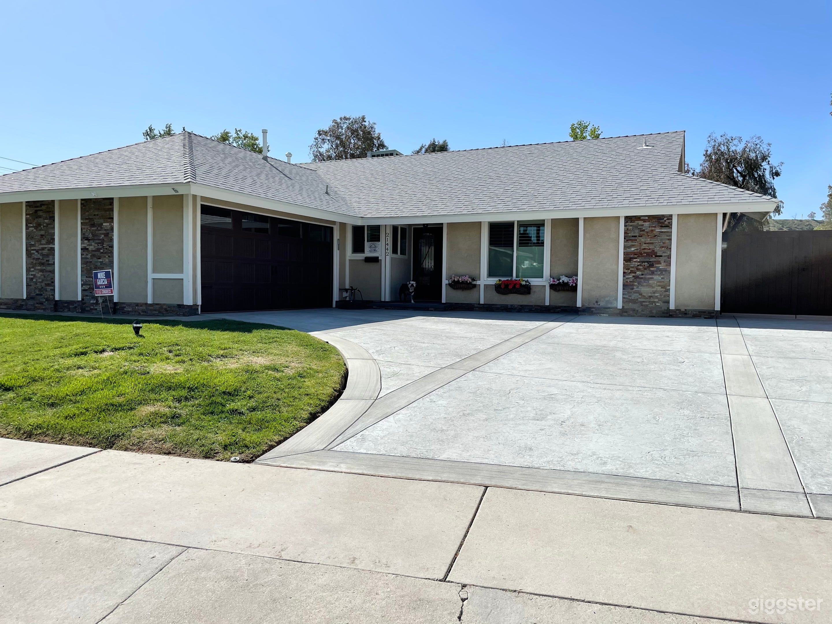 Backyard tranquility Photo 3