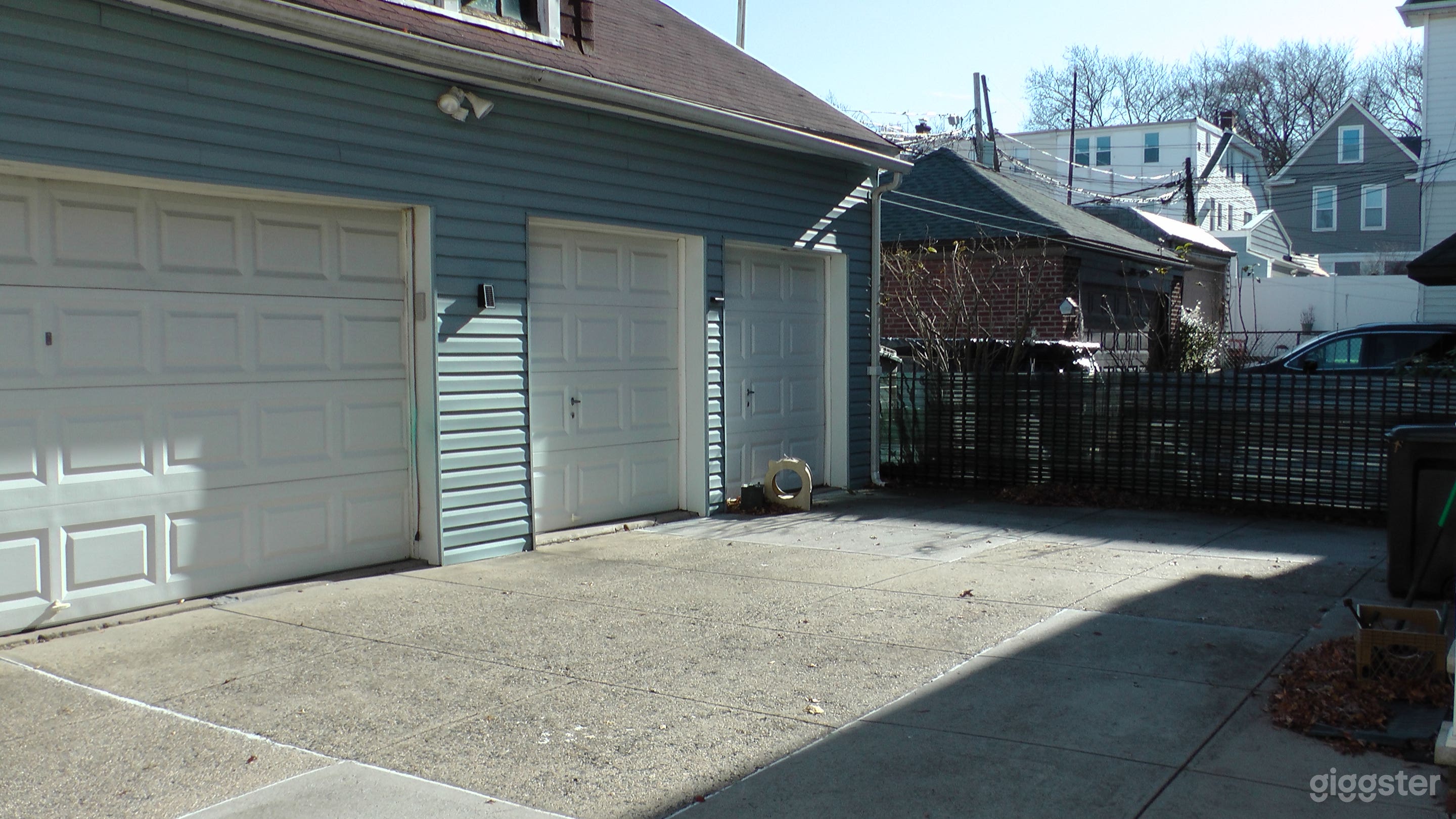 Open Concrete Backyard Photo 3