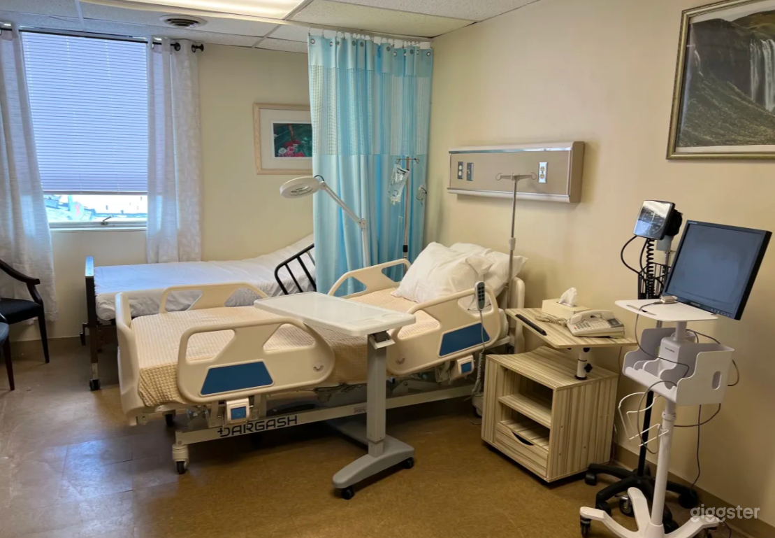Hospital Room with Check-up Room for filming Photo 1