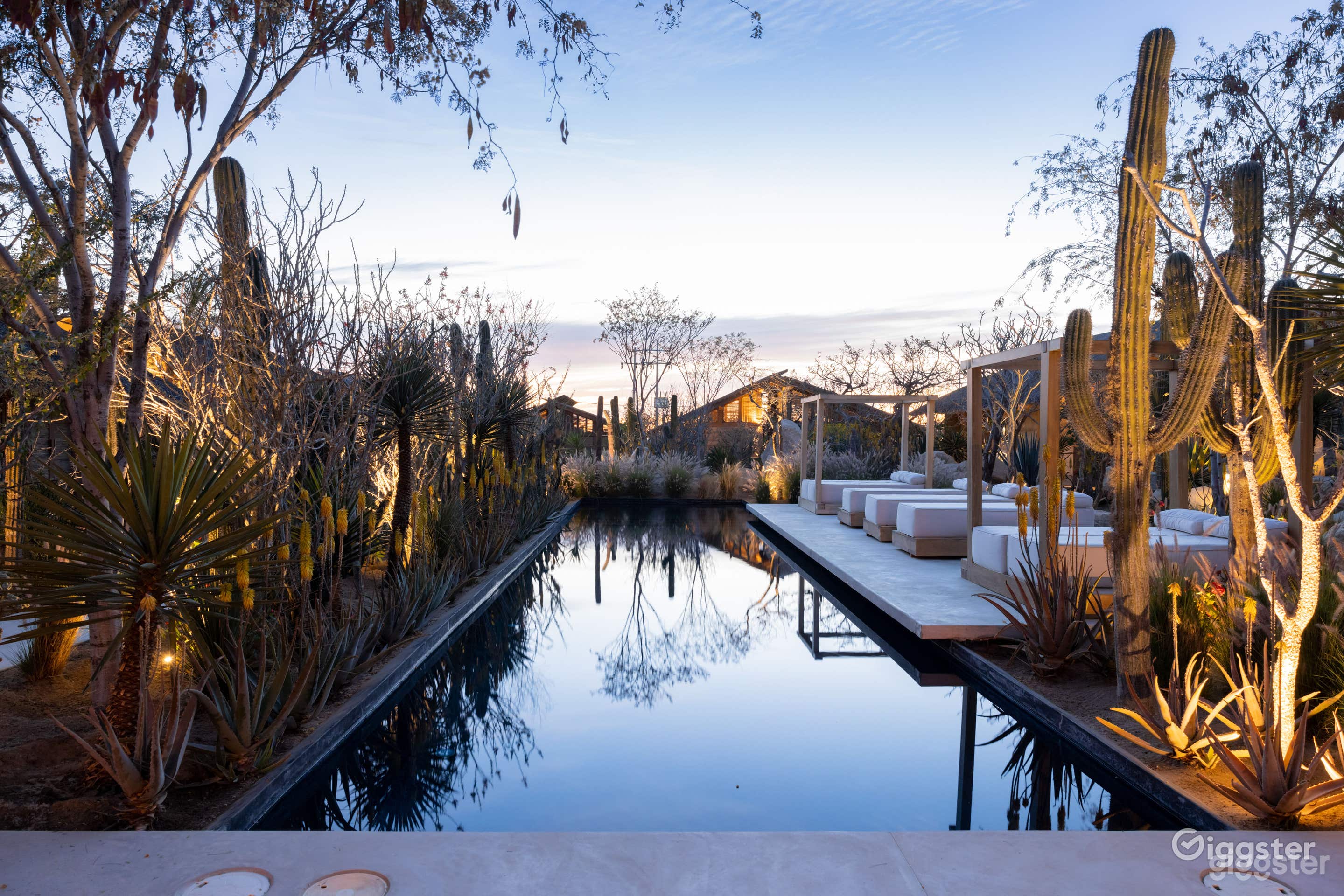 Black Bottom Pool in a Luxurious Hotel in Los Santos Mexico Photo 2