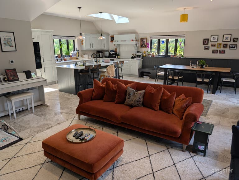  Detached barn conversion in private estate of just 4 barns 