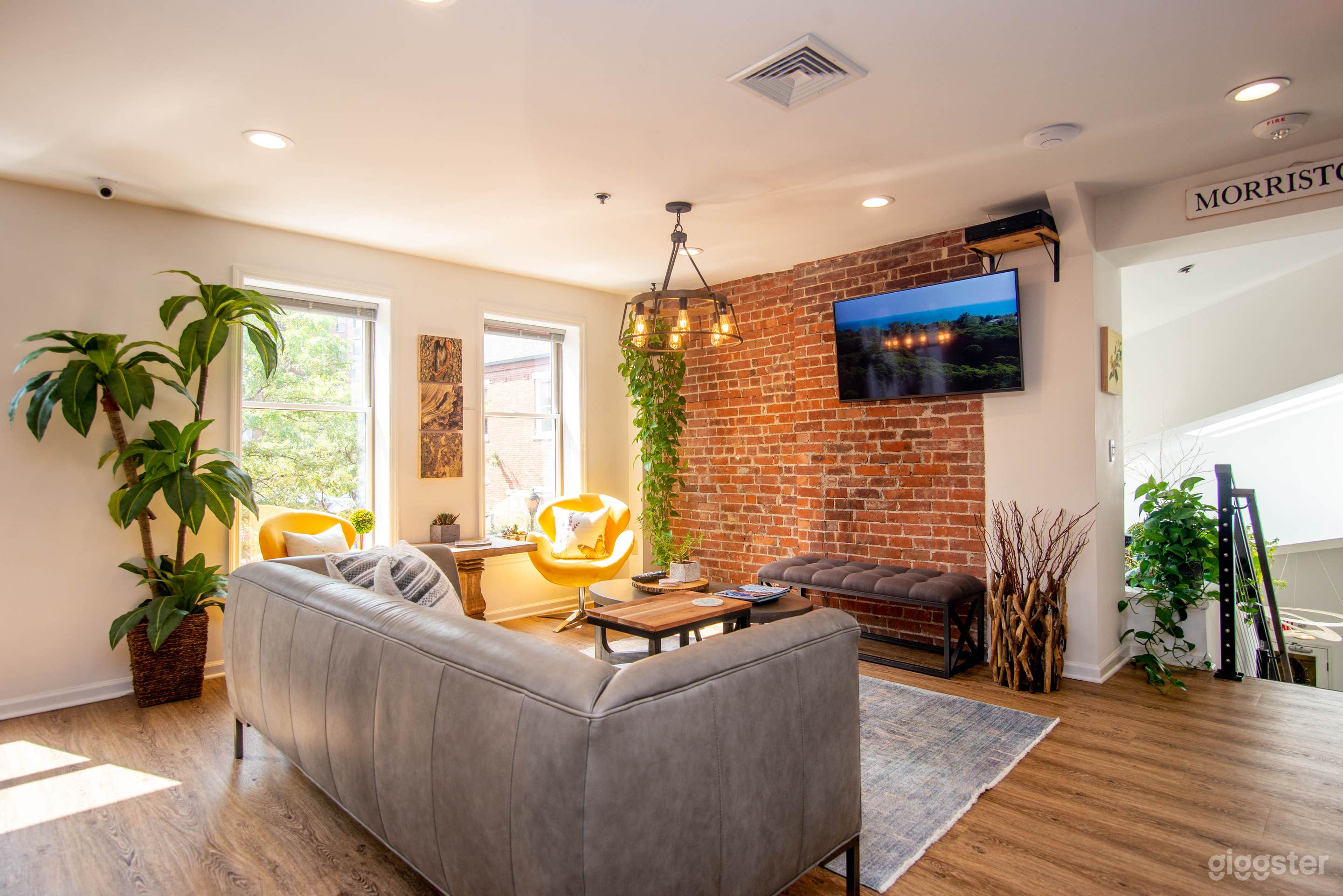 Contemporary Cafe Space in Morristown Photo 3