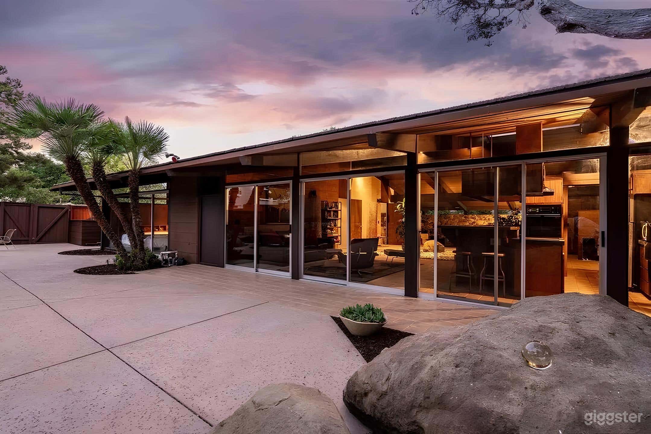 Mid-Century Backyard Hideaway Photo 3