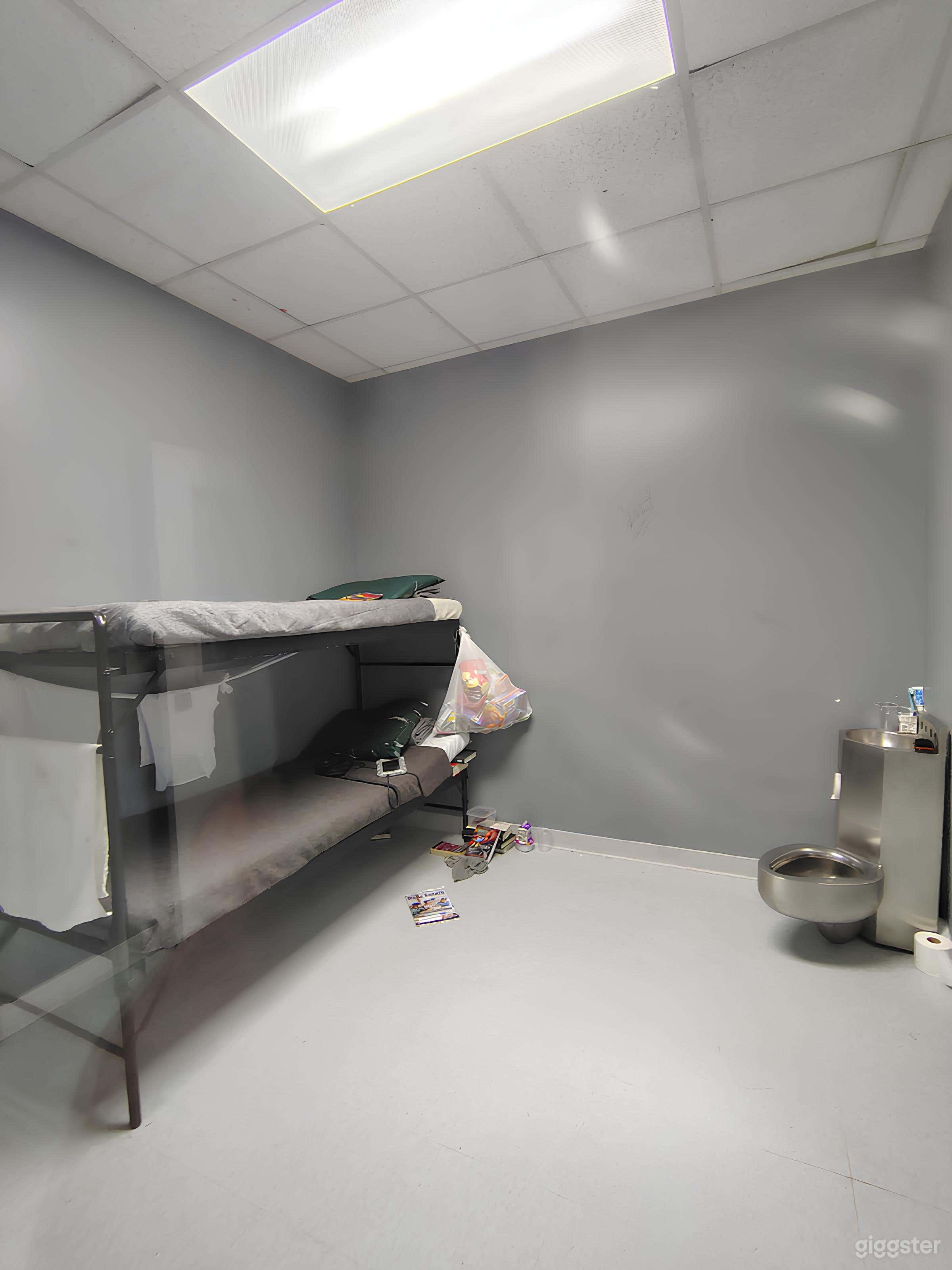 Two-Man Cell Room Photo 1