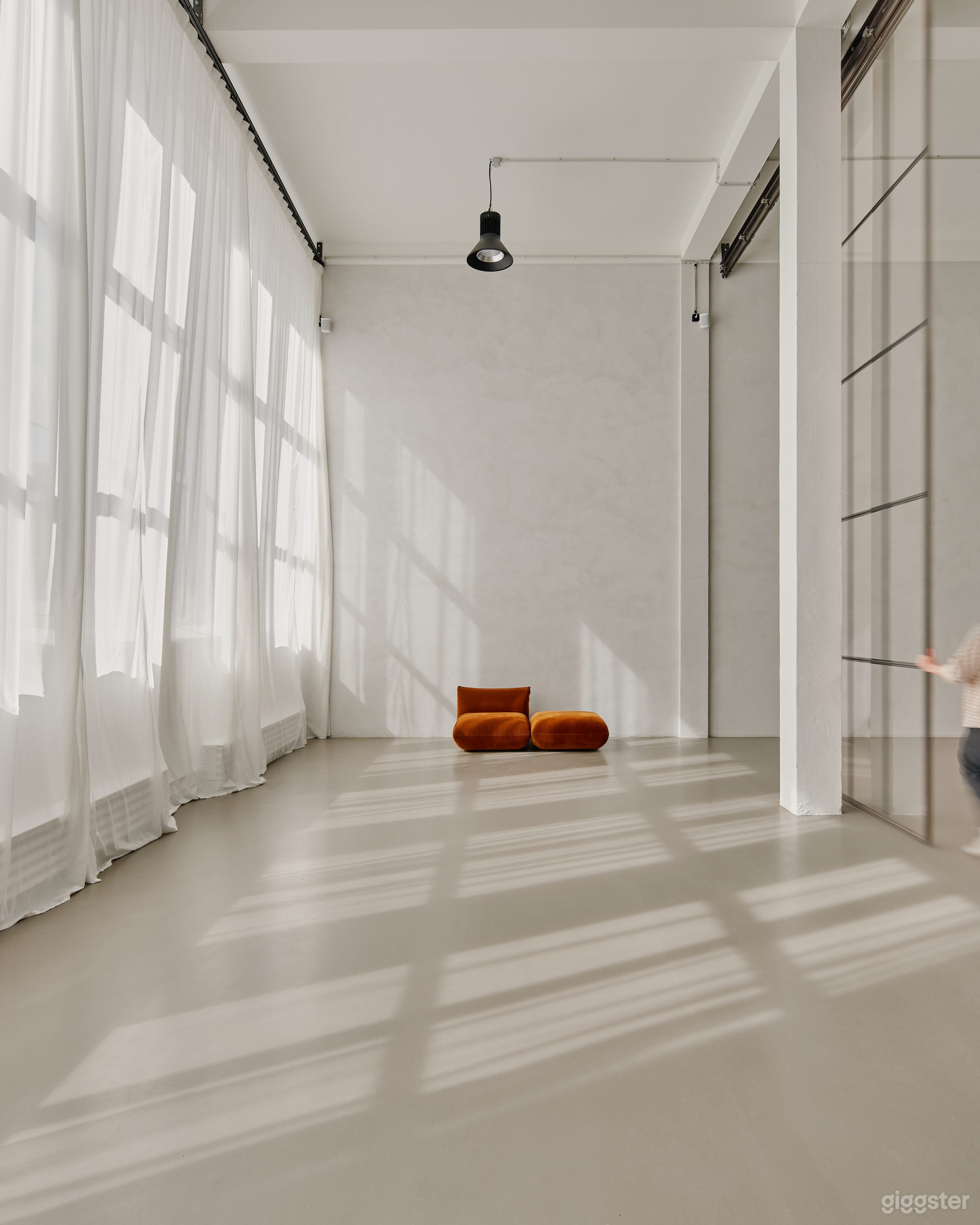 Minimalistisches Design-Loft in Hamburg Foto 2