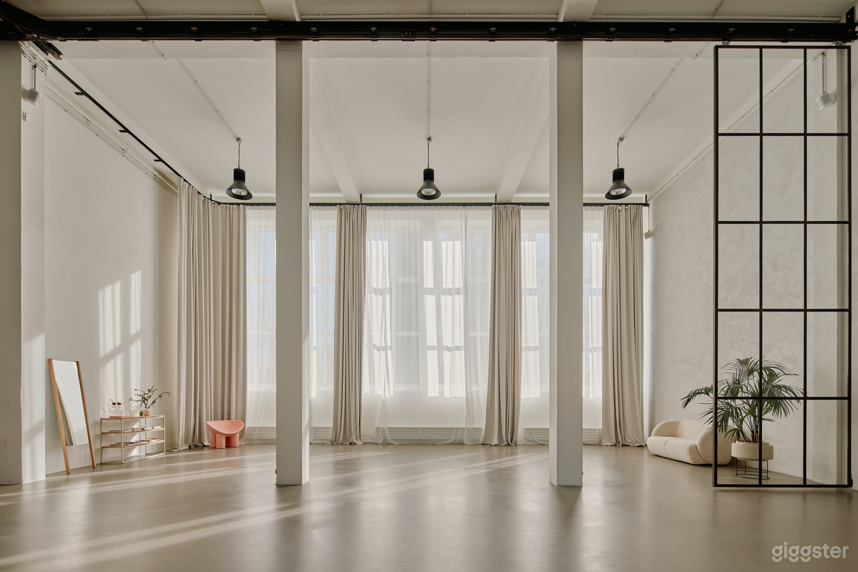 Minimalistisches Design-Loft in Hamburg Foto 1