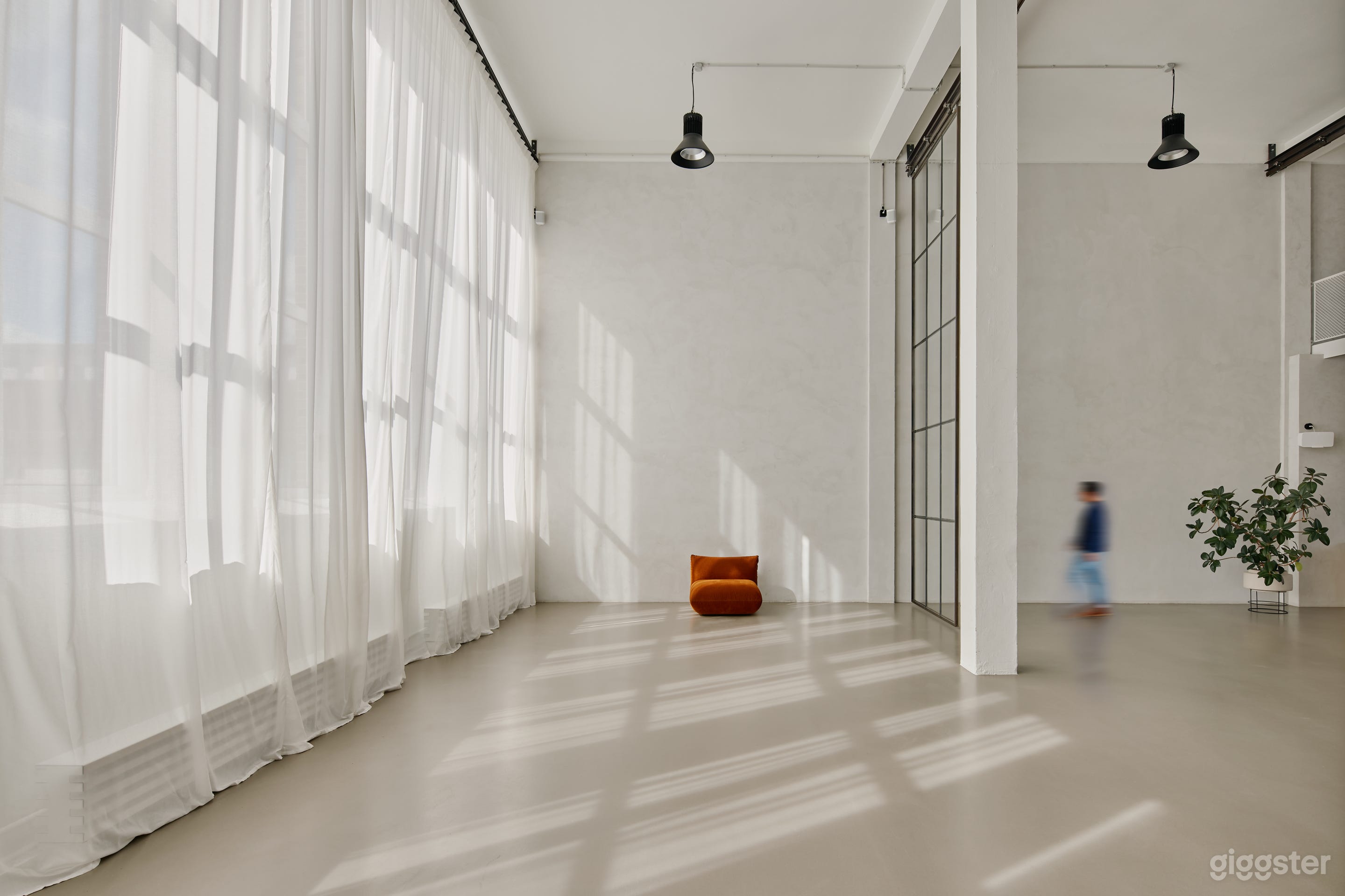 Minimalistisches Design-Loft in Hamburg Foto 3