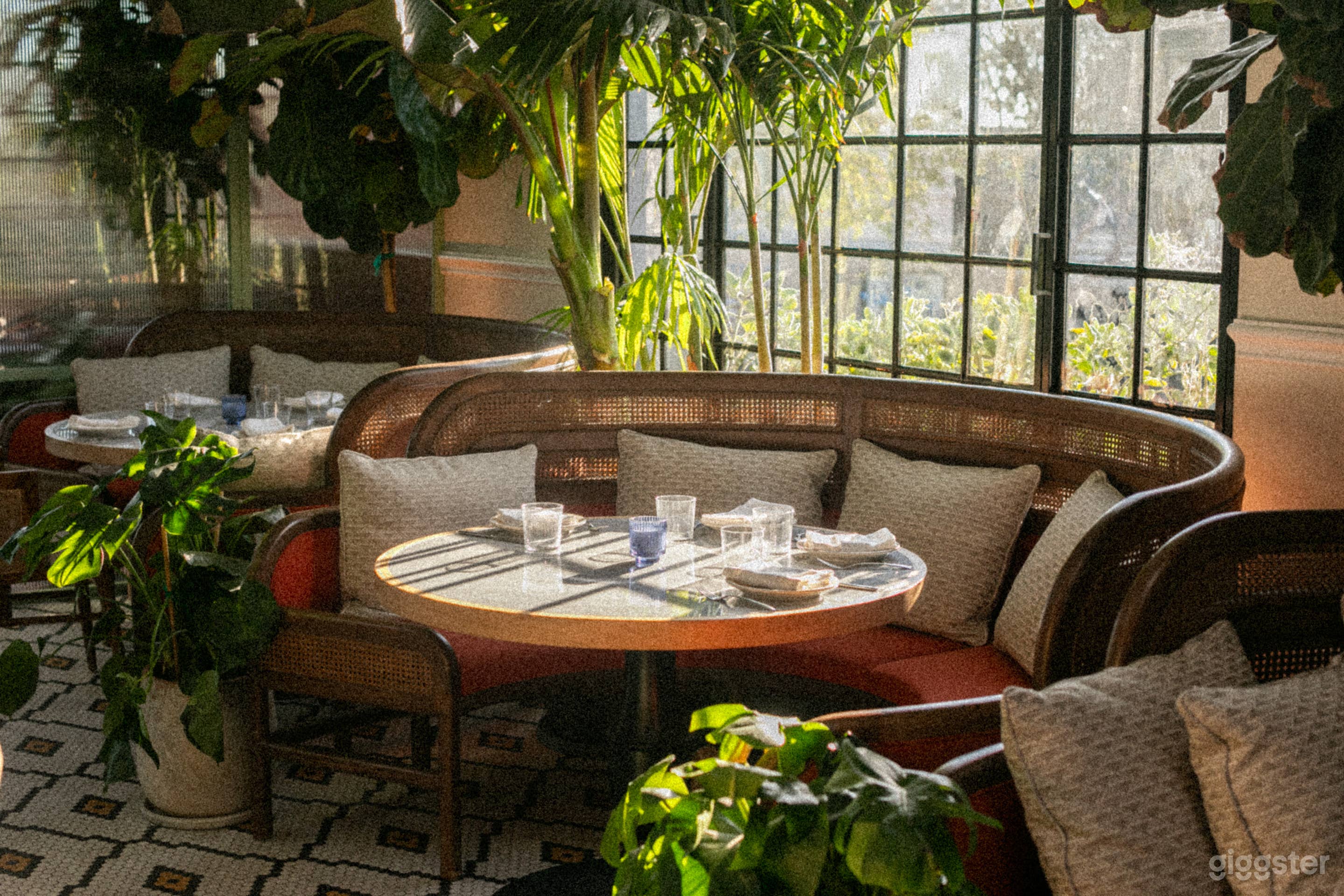 Two Upscale Restaurants + Retail in West Hollywood Photo 4