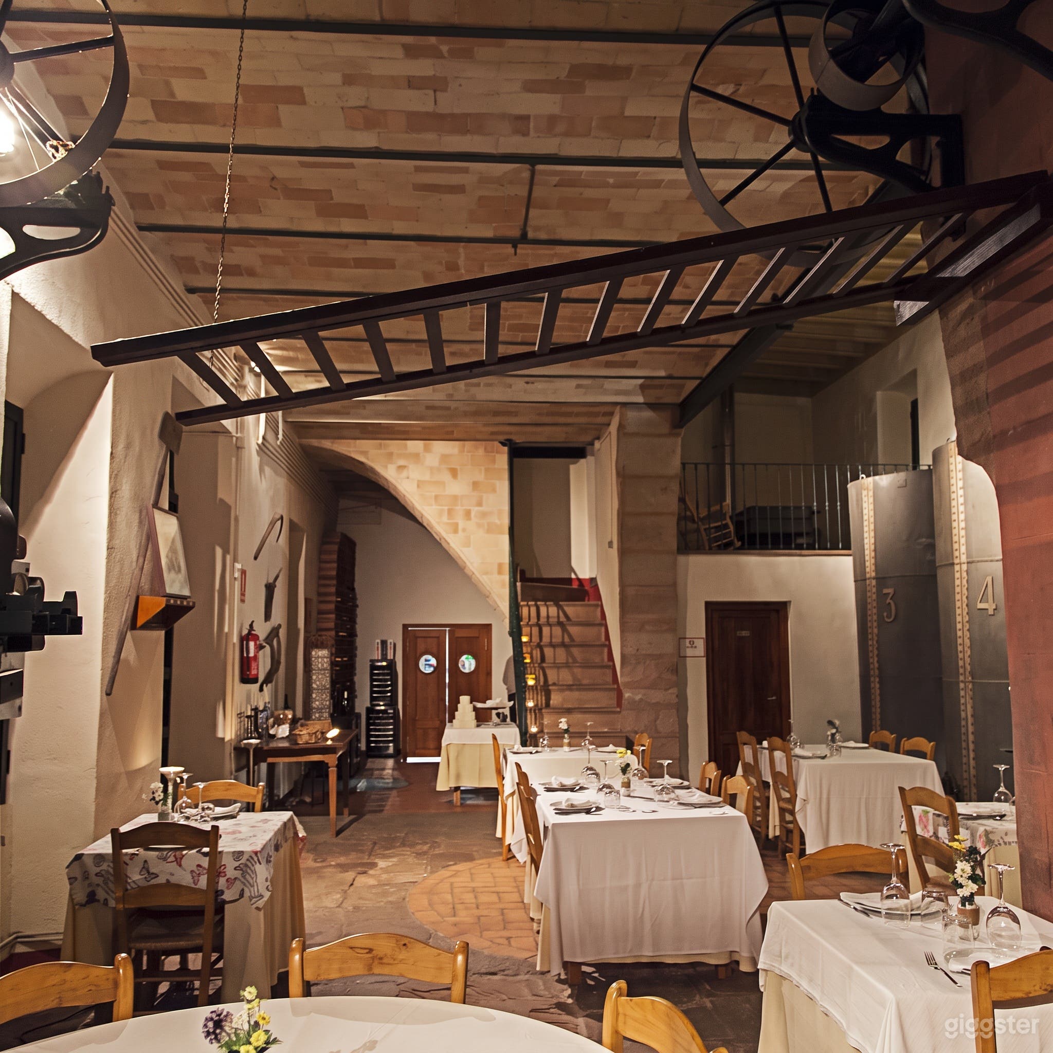 Finca histórica de olivos del siglo XVIII con molino Foto 4
