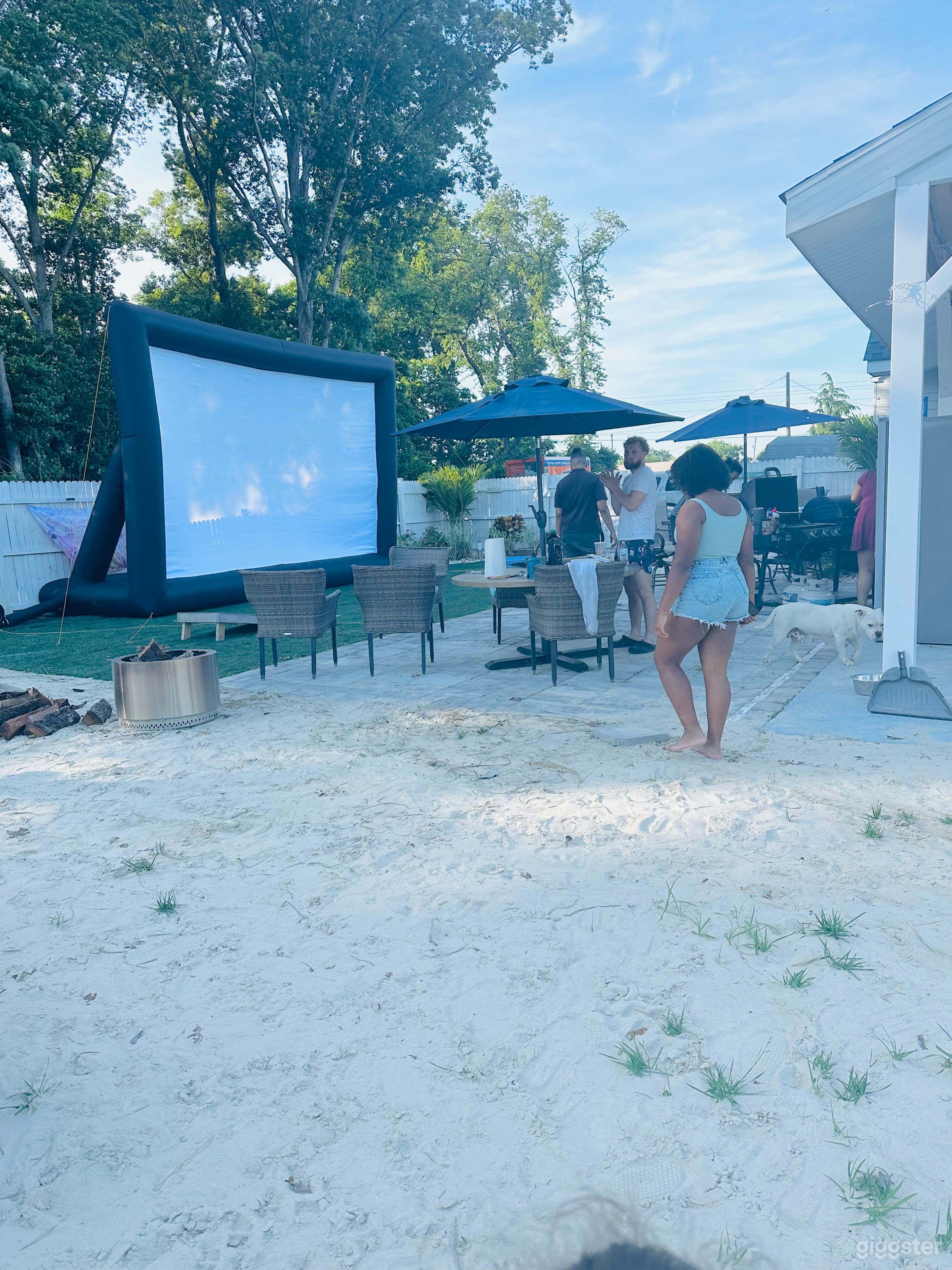 Laid-Back, Versatile Outdoor Party Venue Photo 3