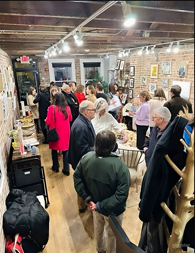  Historic Gallery In Washington, DC (Full Buy Out) 