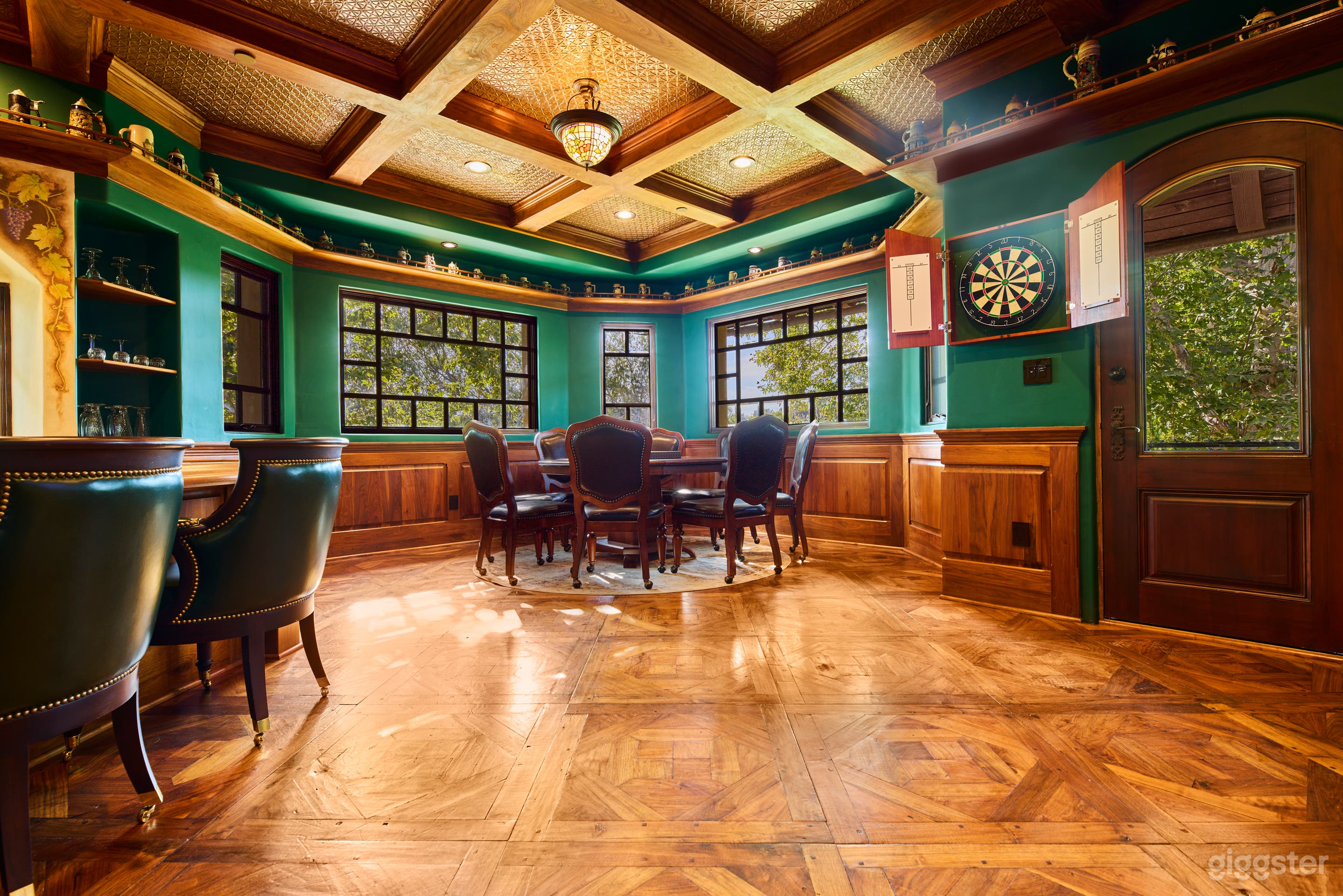 Old English Style Pub With Poker Table Photo 4