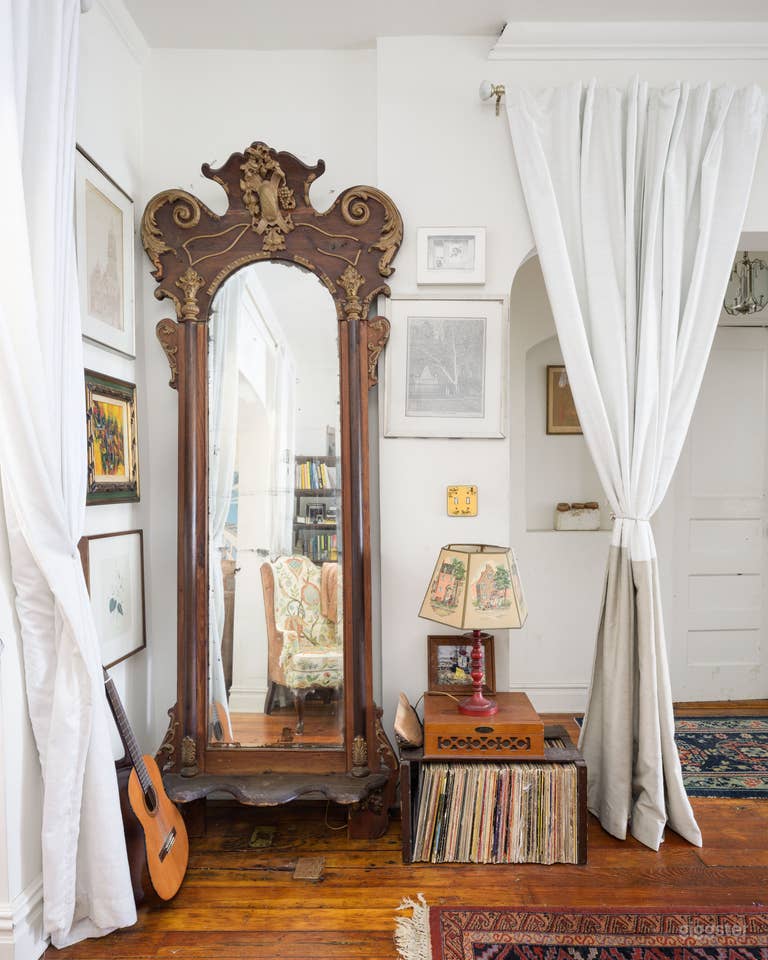  2 Full Floors Townhouse & Garden Rustic & Historic 