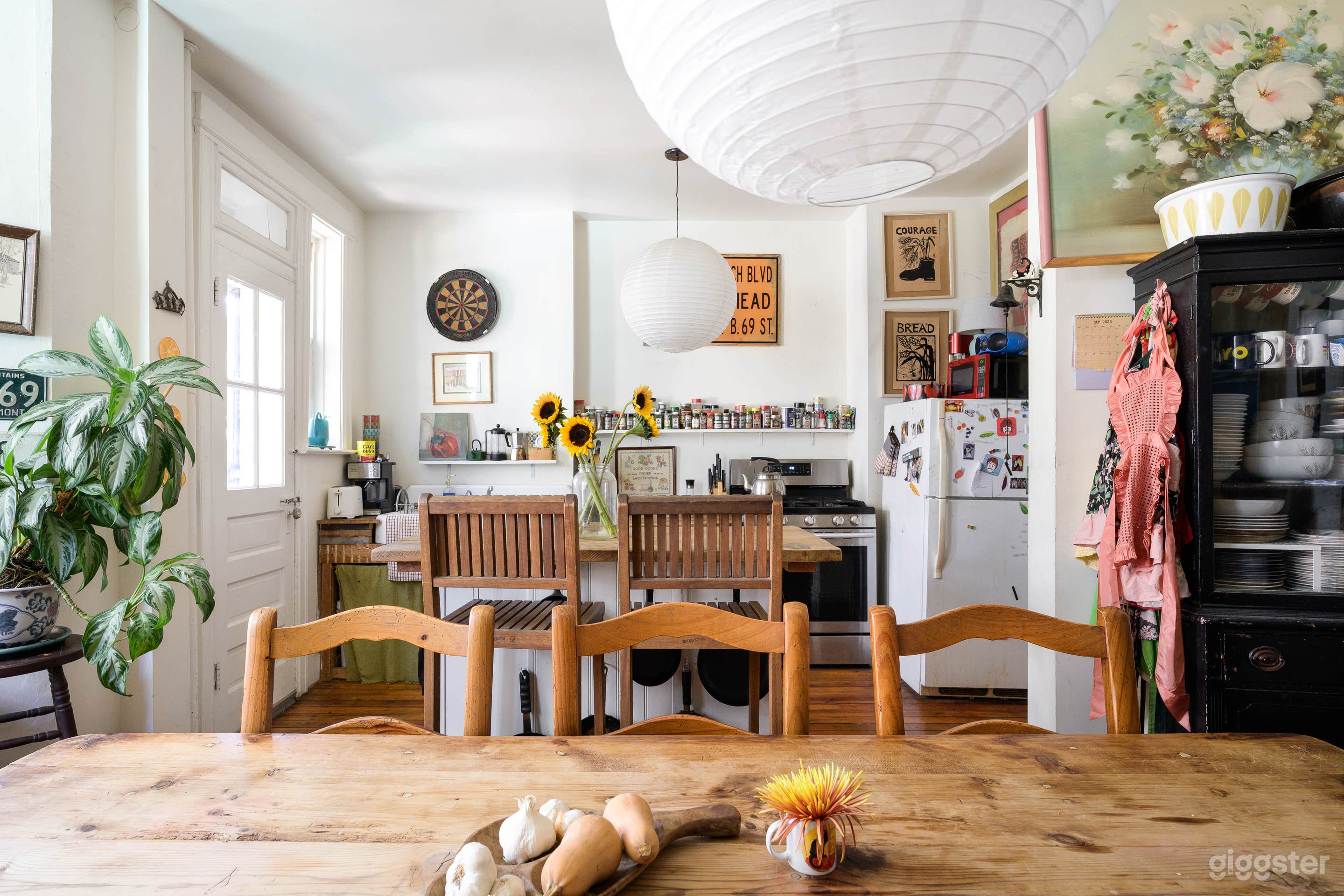 2 Full Floors Townhouse &amp; Garden Rustic &amp; Historic Photo 2