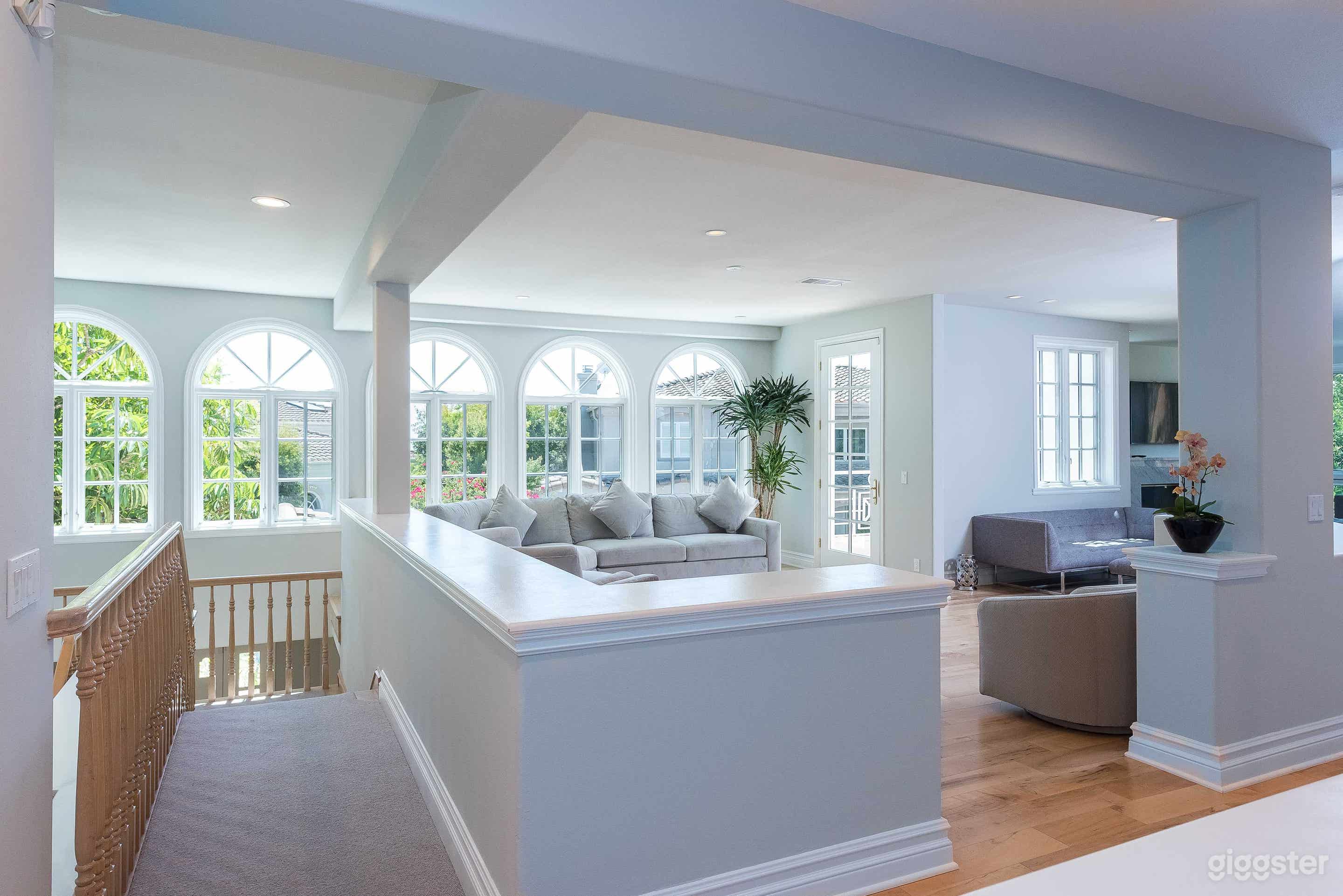 Estate on Sunrise with Access to a Golf Course Photo 4